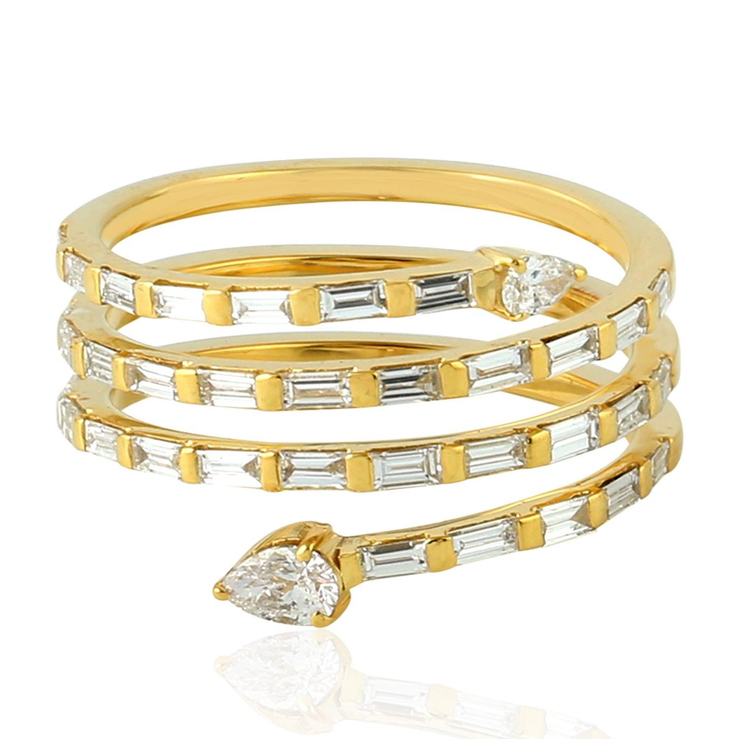 For Sale:  Spiral 18 Karat Yellow Gold Diamond Ring 4
