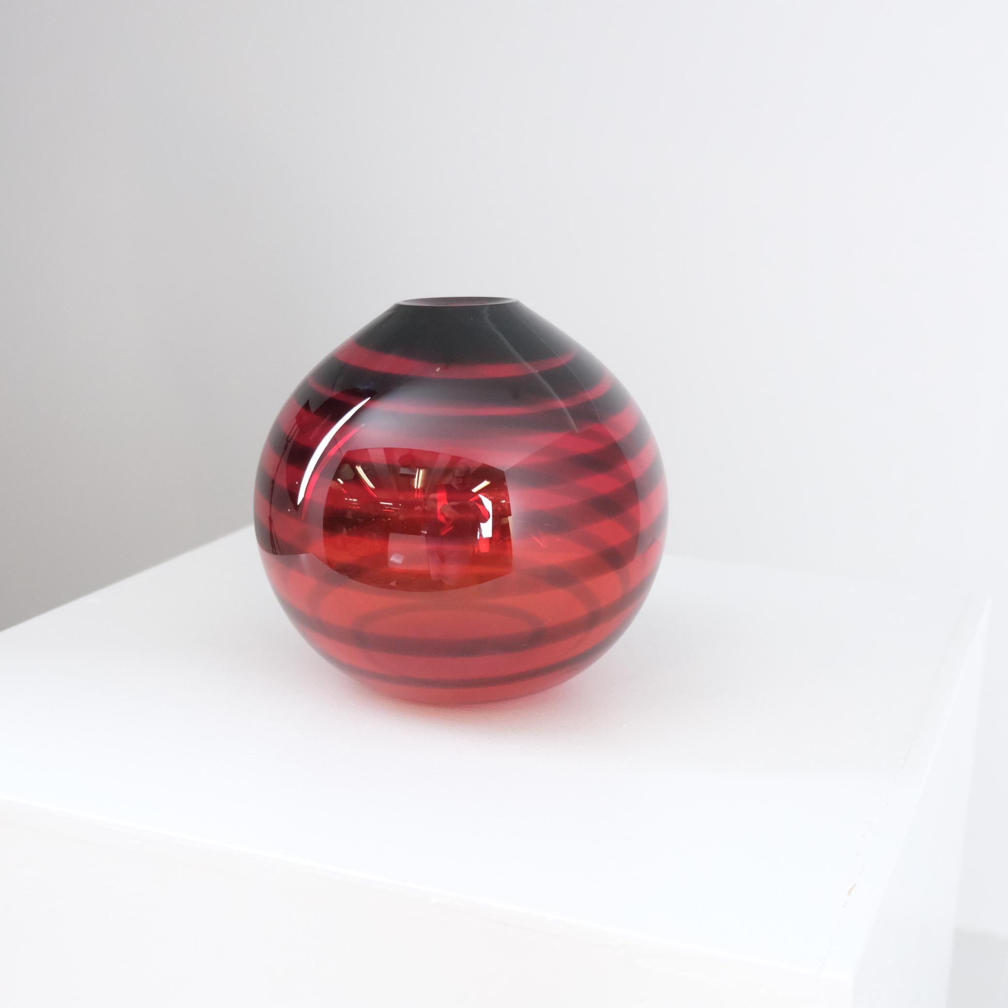 Mid-Century Modern Spiral Ball Vase, Brita Flander for Marimekko, Numbered 2/20, Nuutajärvi 2025 For Sale