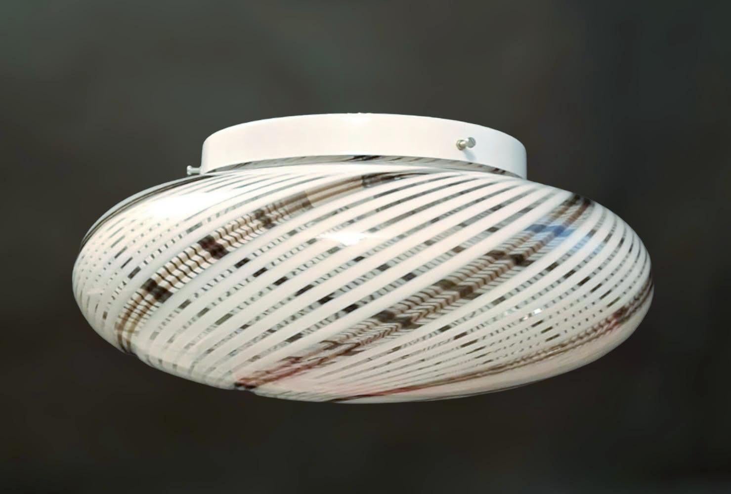 Monture encastrée en spirale par Venini Bon état - En vente à Los Angeles, CA