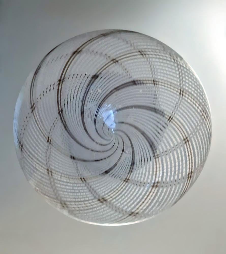 Verre brun Monture encastrée en spirale par Venini en vente