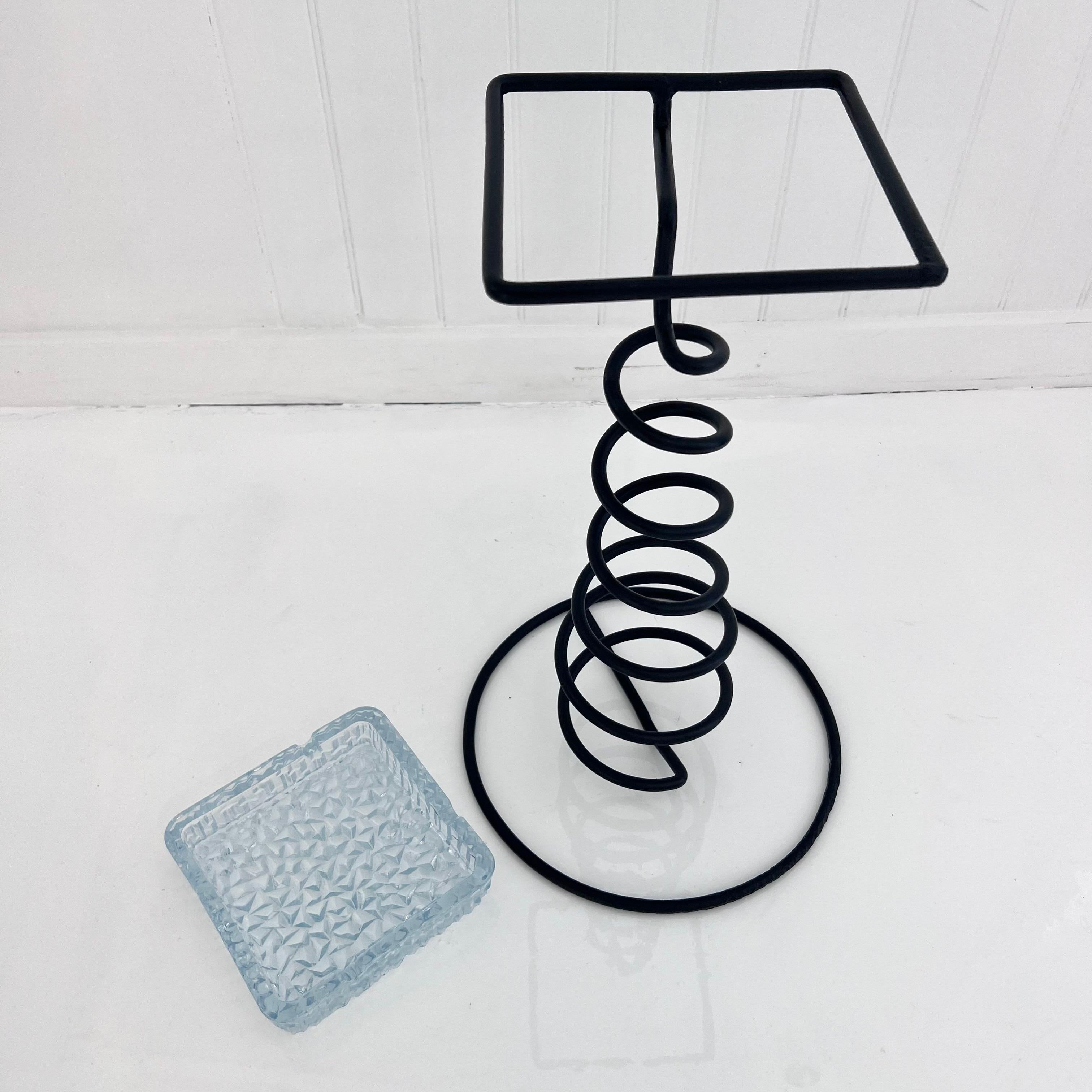 Spiralschachtel aus Eisen und Glas, Frankreich, 1960er Jahre im Angebot 9