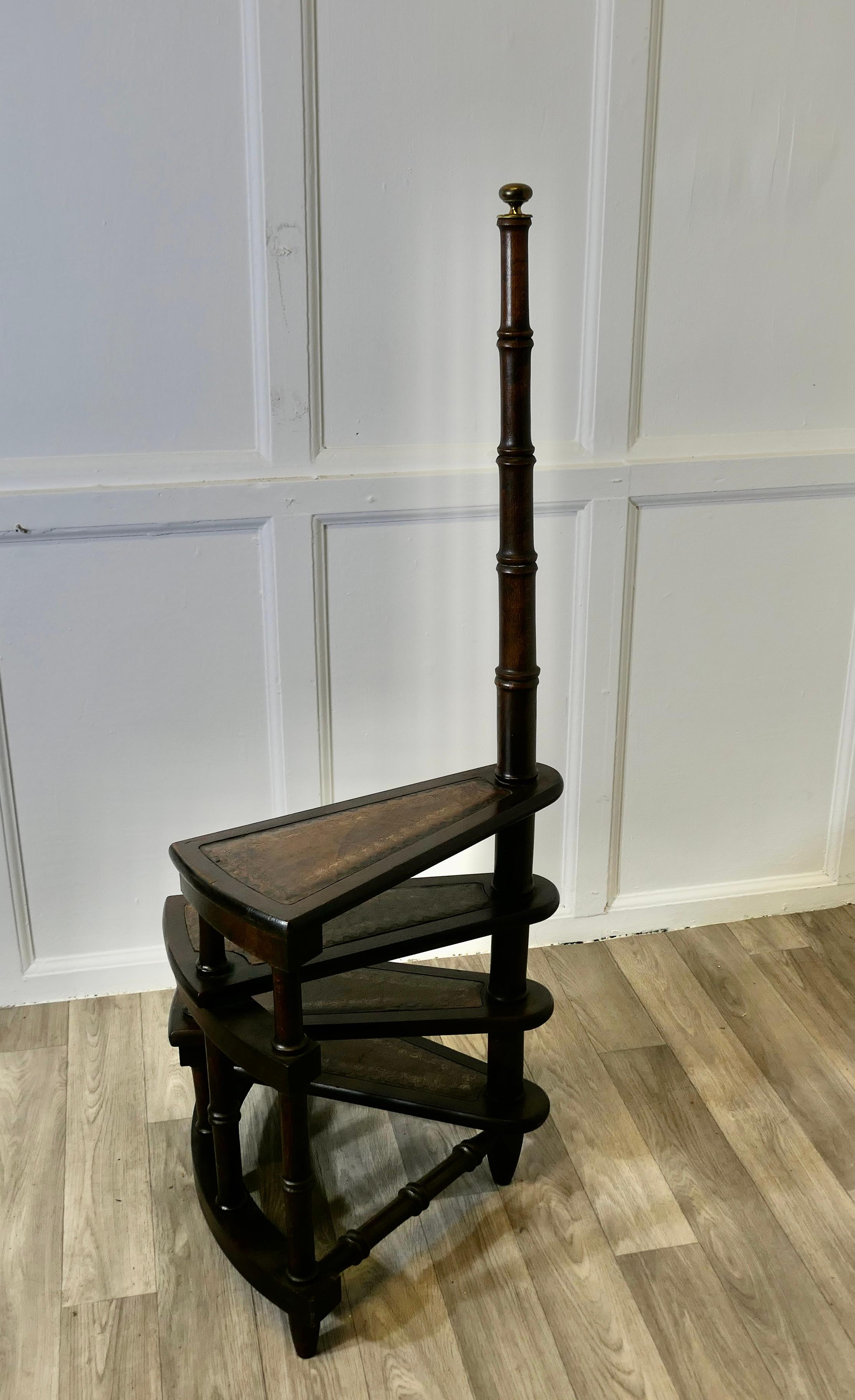 Early 20th Century Spiral Library Steps with Turned Supports  A Great set of Library Steps For Sale