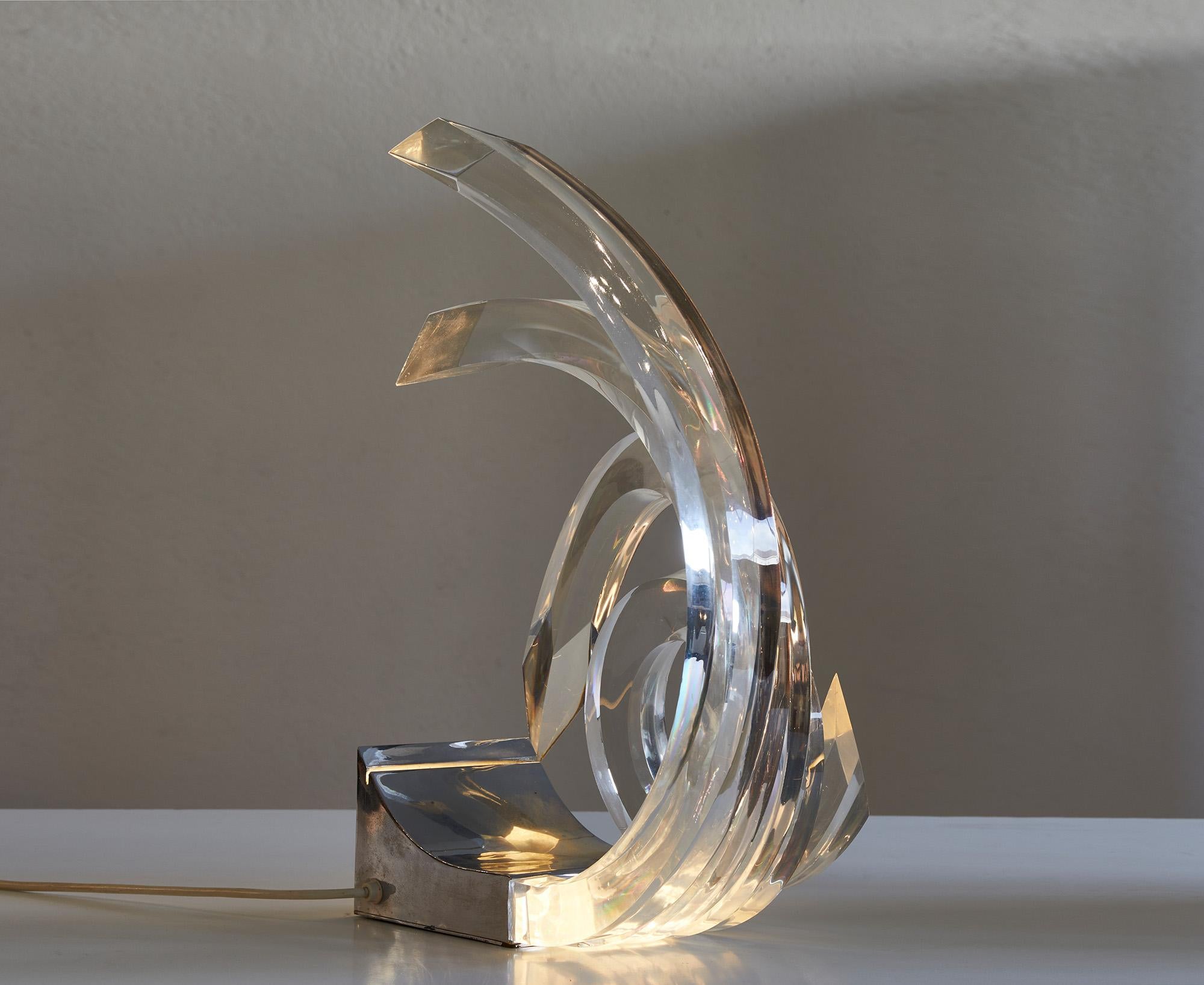 Spiral-Tischlampe aus Lucite und verchromtem Metall von Gaetano Missaglia, Italien 1968 im Angebot 2