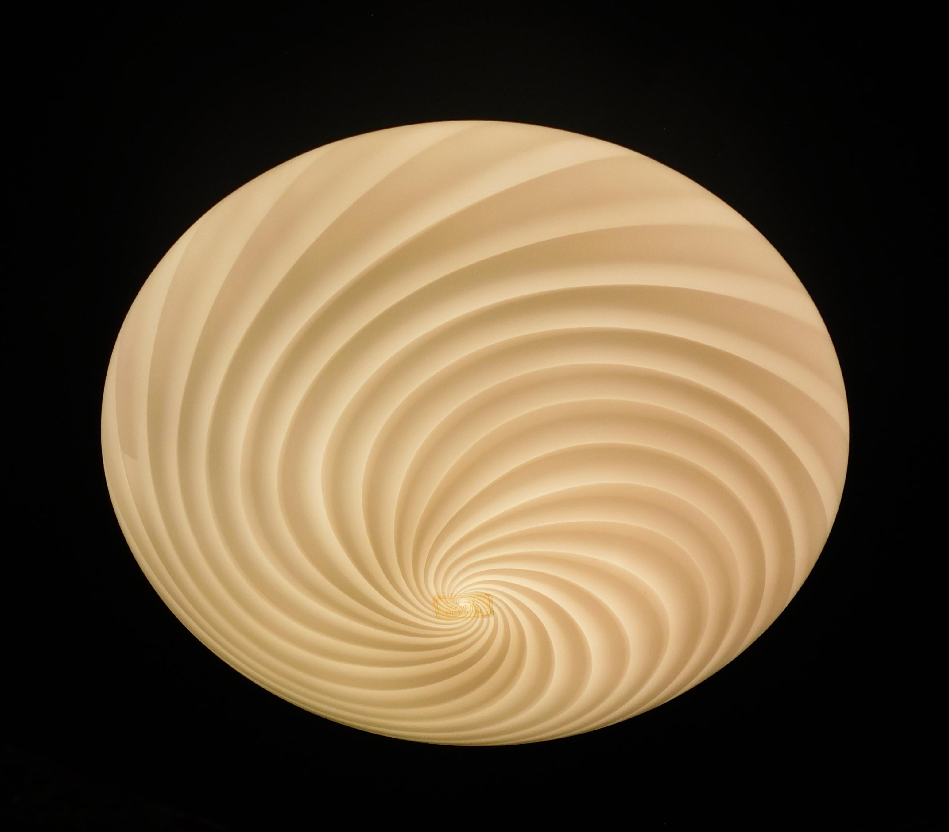 XX secolo Spirale Whiting bianco Murano - Montaggio ad incasso in vendita