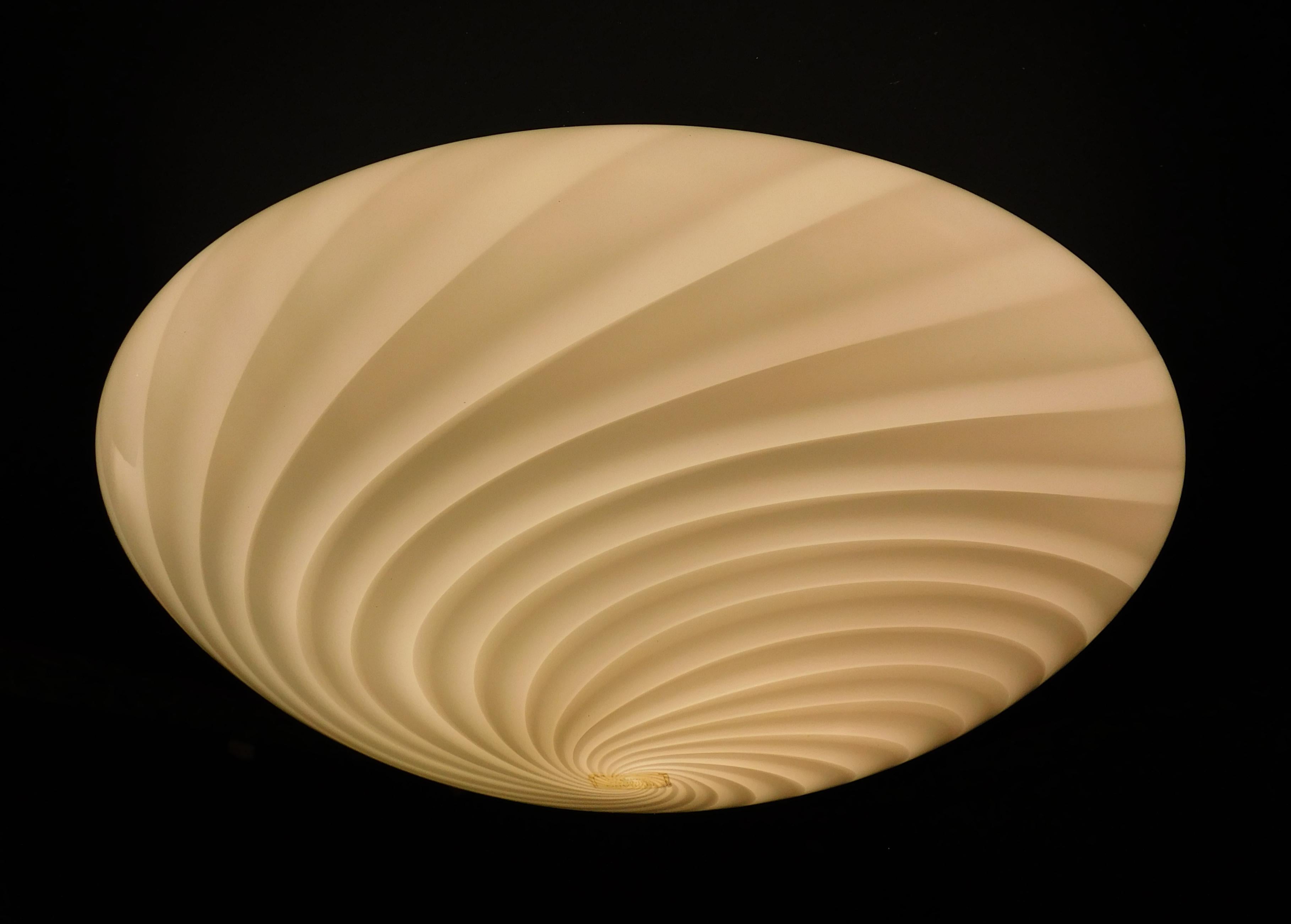 Spirale Whiting bianco Murano - Montaggio ad incasso in vendita 1