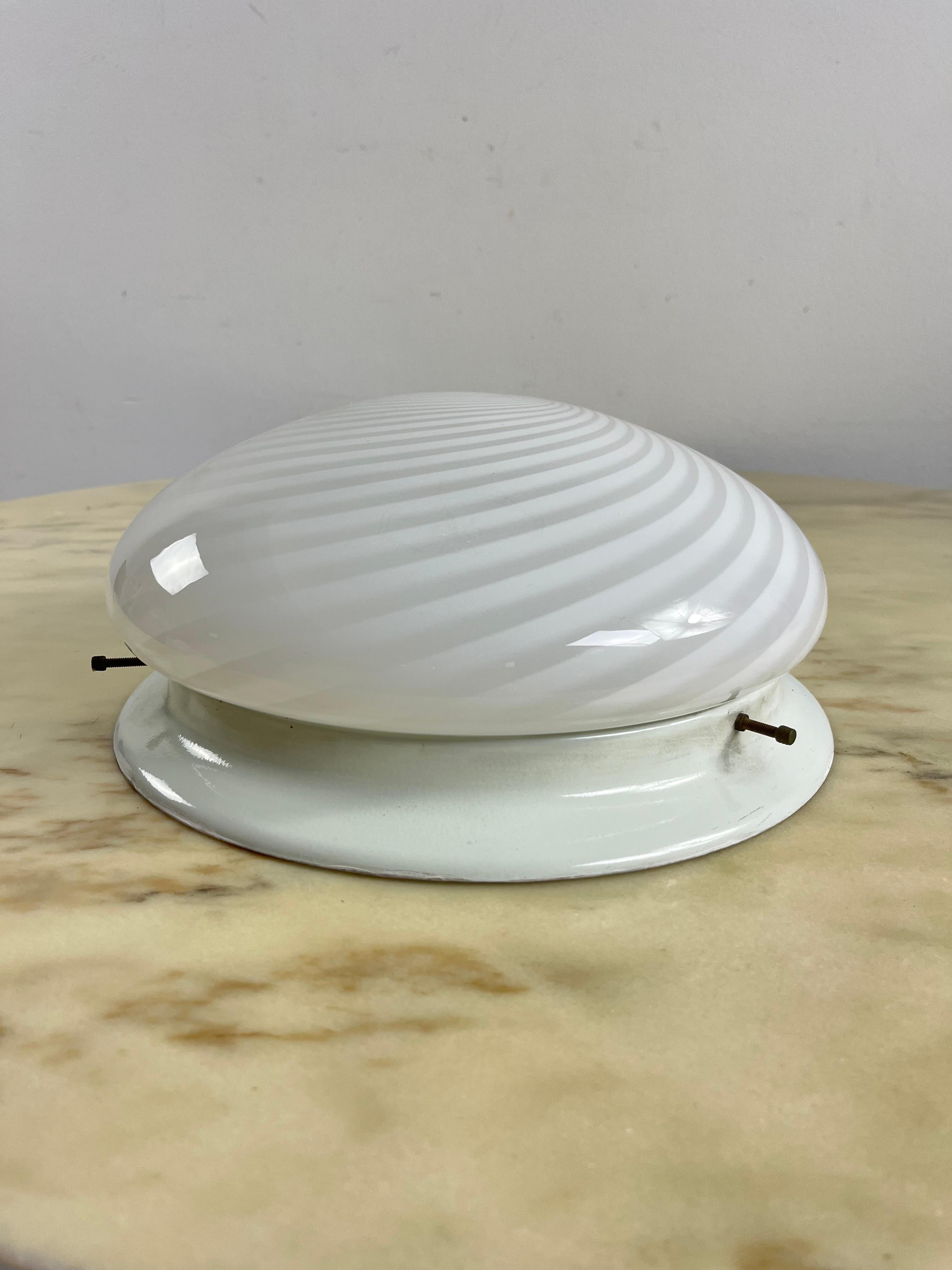 Spiral Murano Glass Ceiling Light Attributed To Venini, 1960s For Sale 1