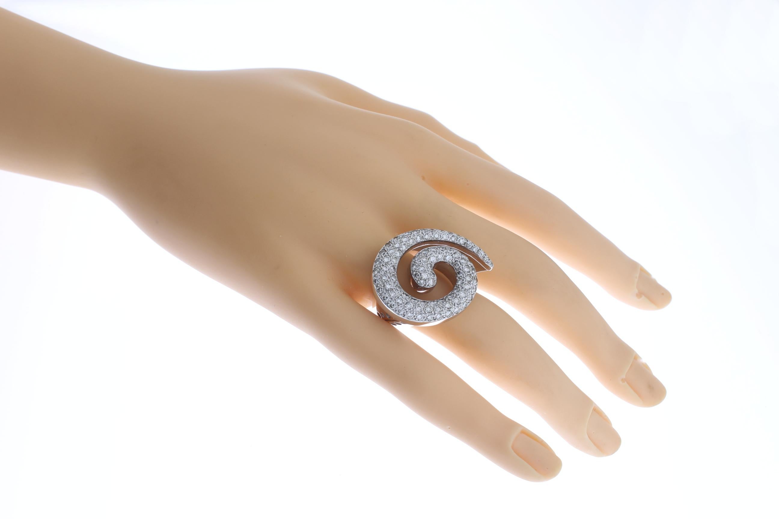 Spiral Pavé Diamond 18K White Gold Ring For Sale 5
