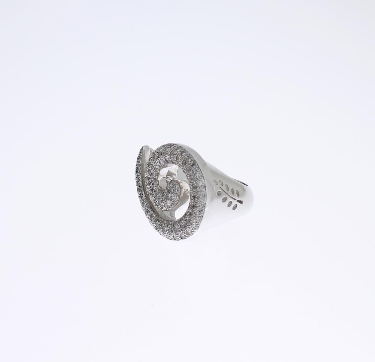 Spiral Pavé Diamond 18K White Gold Ring For Sale 1