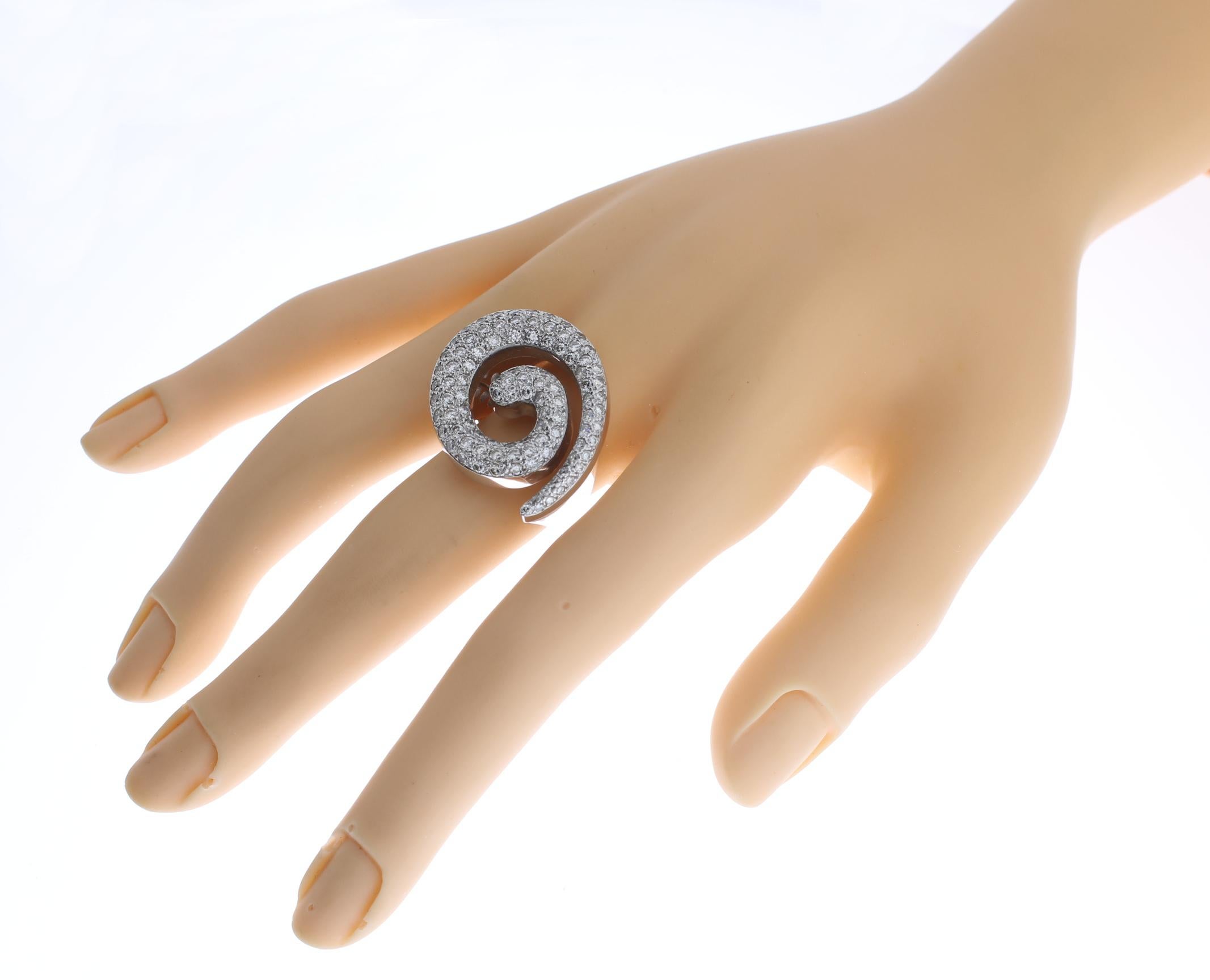 Spiral Pavé Diamond 18K White Gold Ring For Sale 3