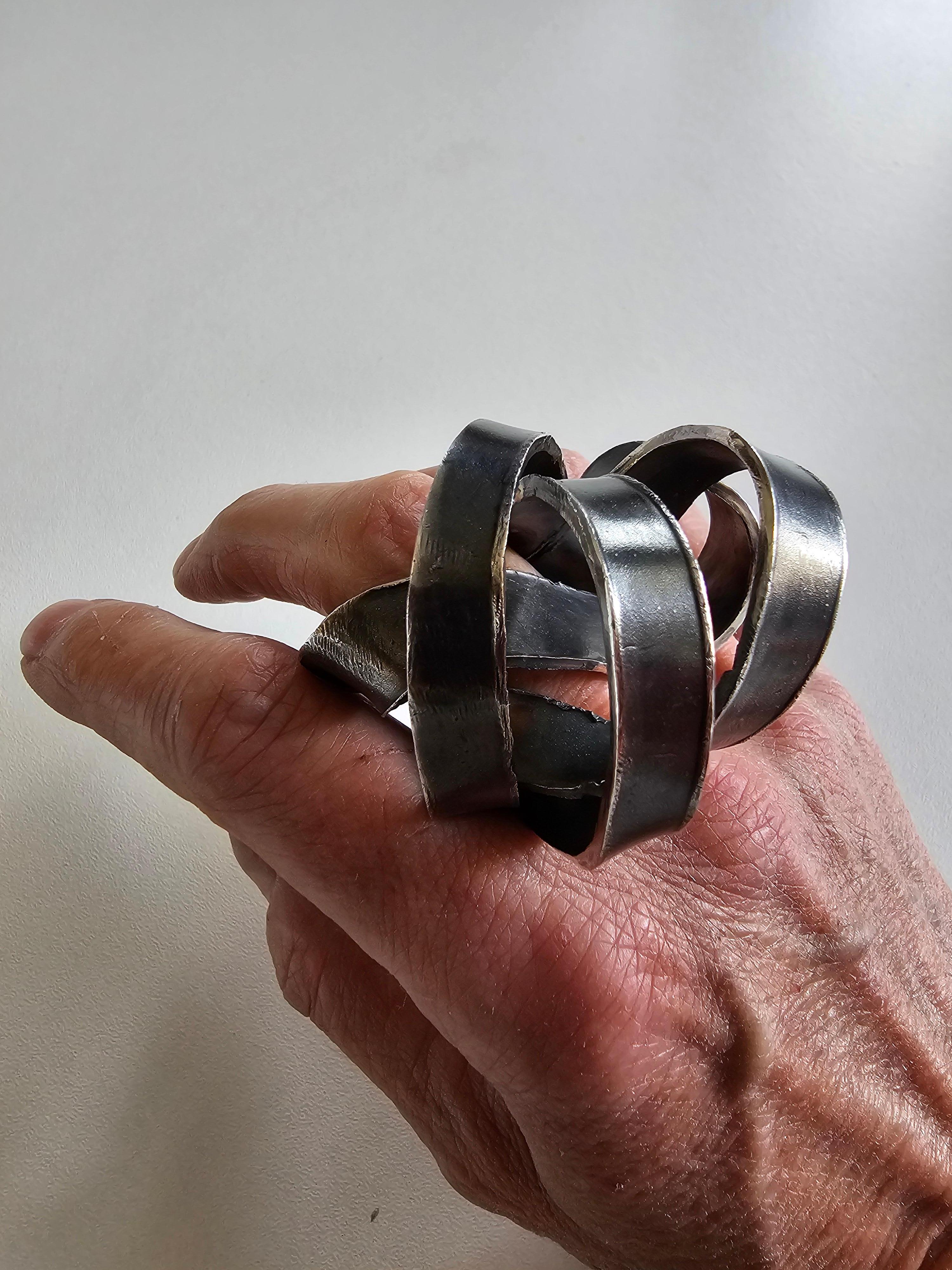 Alina Alamorean Anello a cupola scultoreo contemporaneo a spirale A. Silver in vendita 3