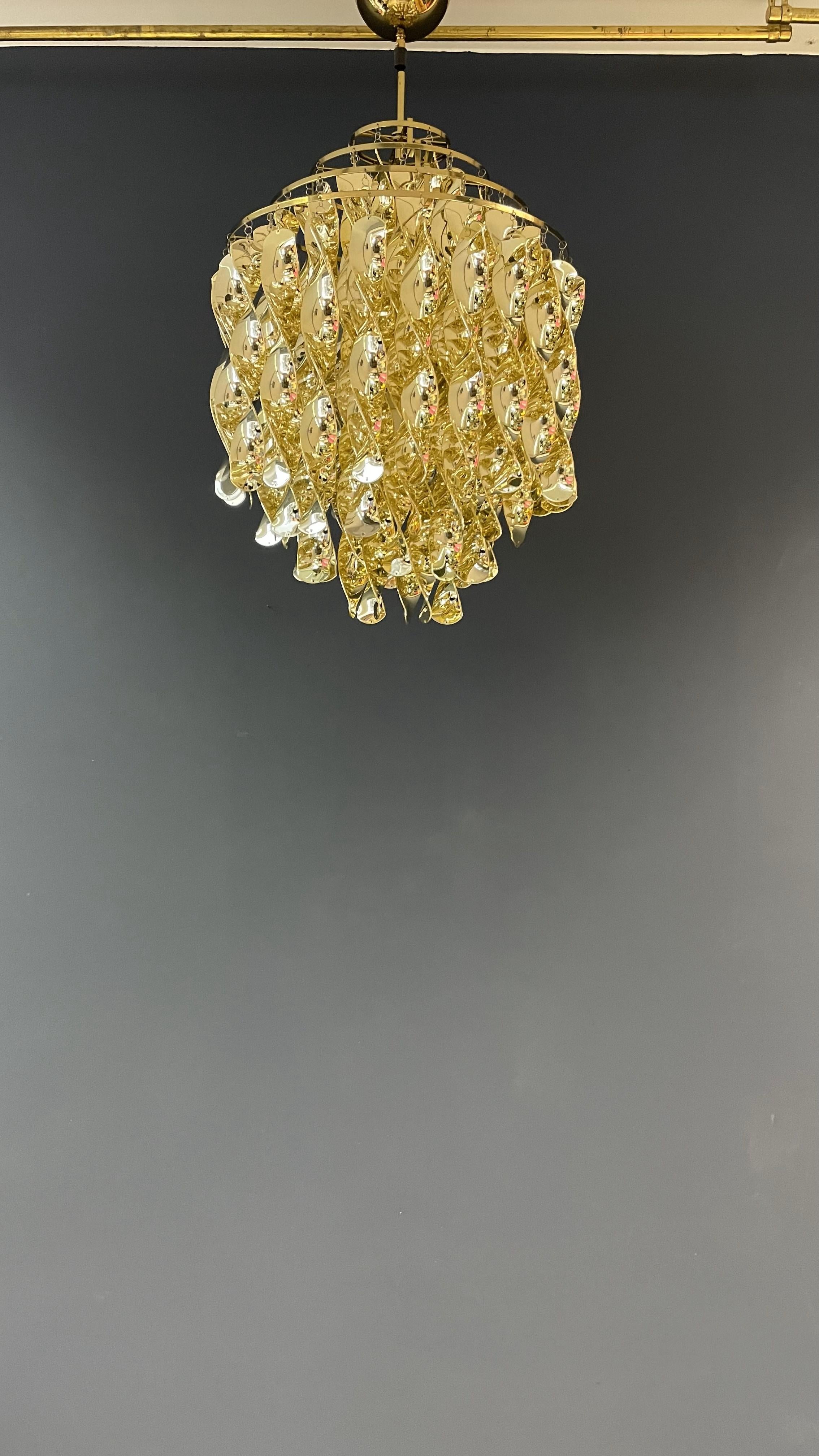 Spiral SP01 Gold Lamp by Verner Panton 1