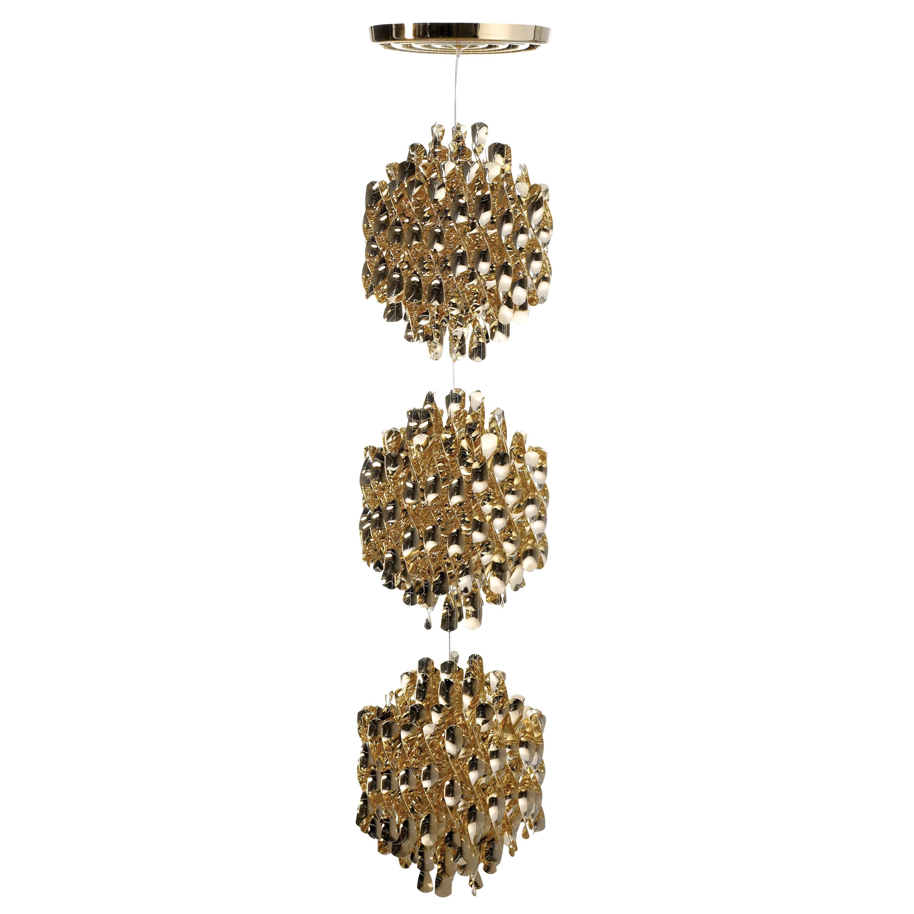 Lámpara colgante Spiral SP3 con acabado dorado de Verner Panton
