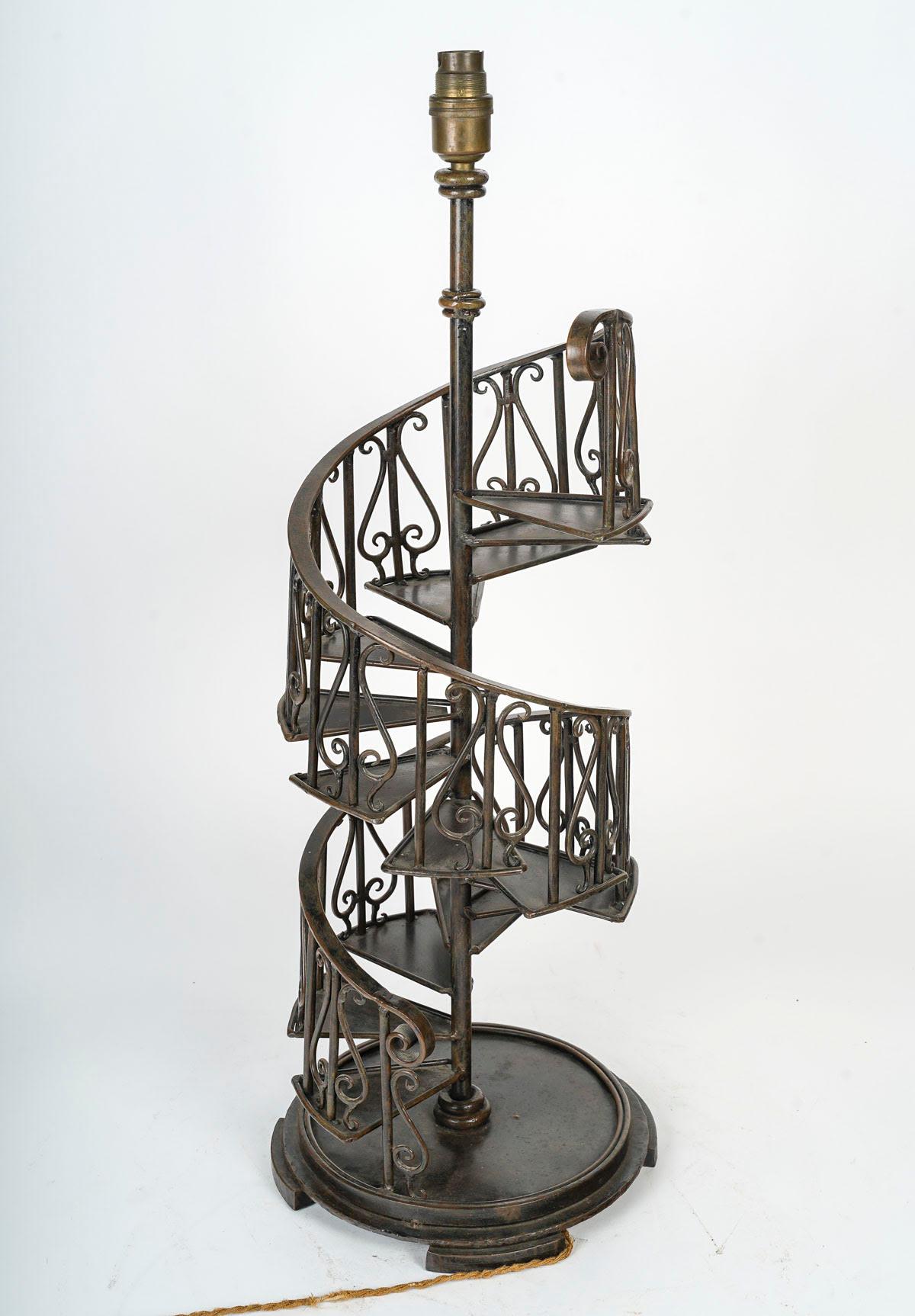 Napoleon III Spiral Staircase Table Lamp in Brown Patinated Metal, 20th Century. For Sale