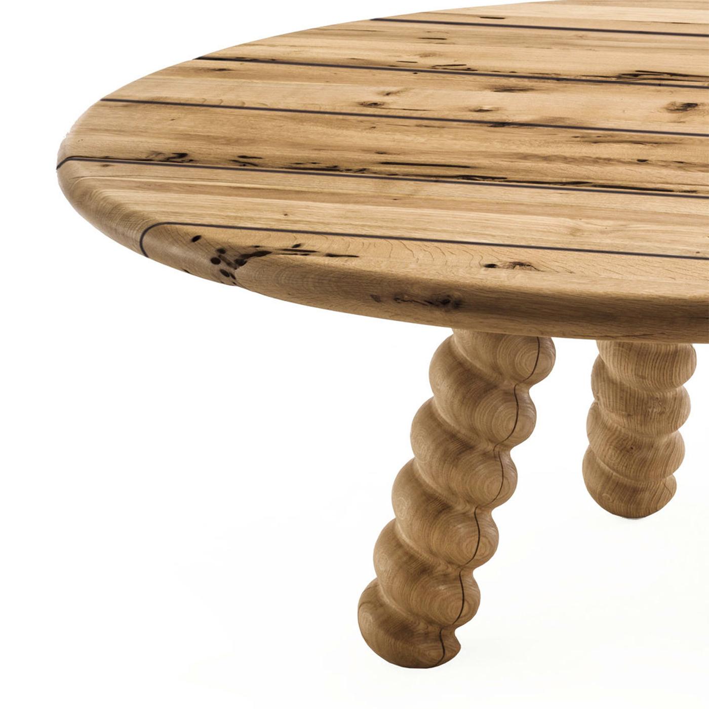 Spirale Dining Table in Solid Raw Oak In New Condition For Sale In Paris, FR