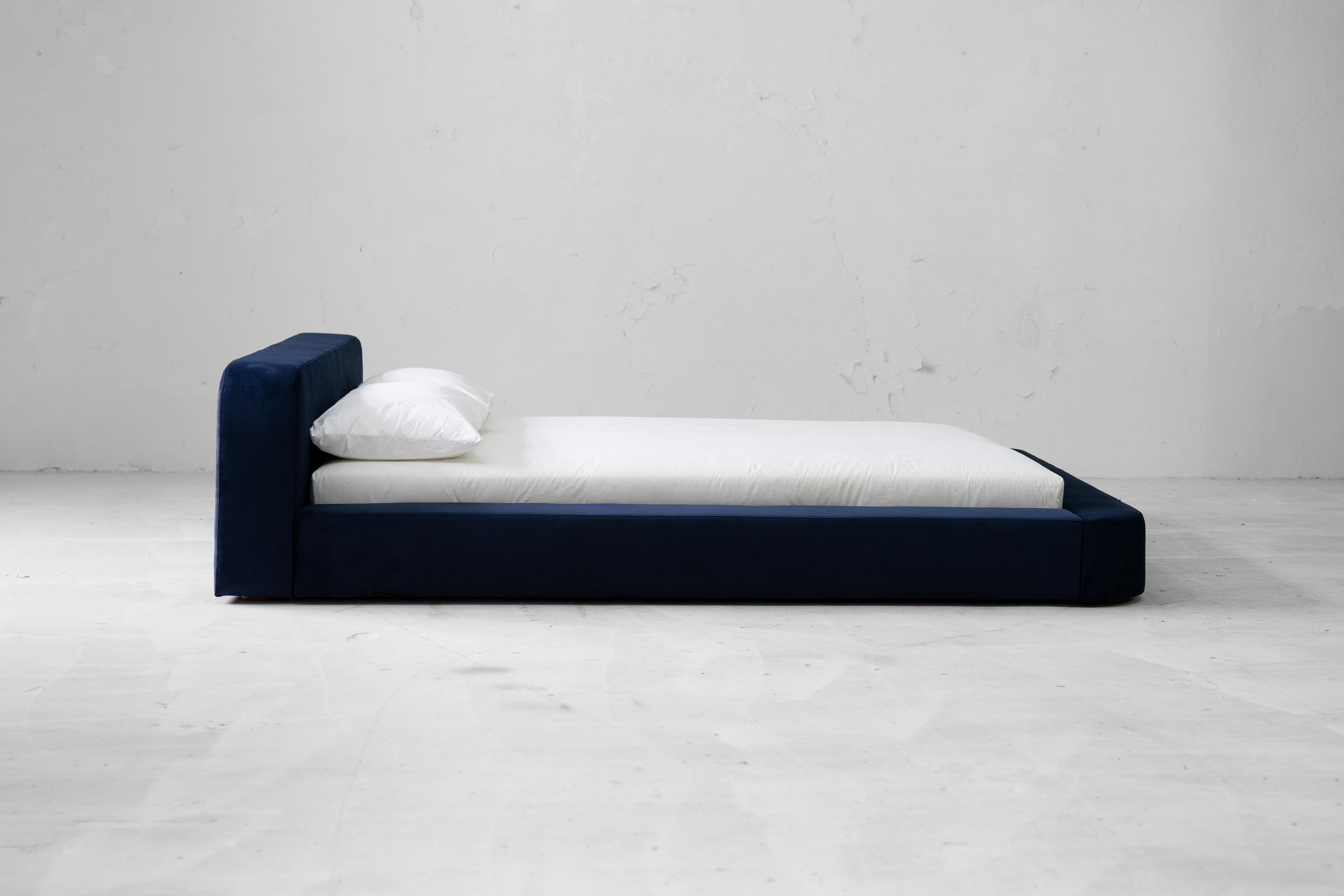 XXIe siècle et contemporain Lit Spire, Lit Velvet en vente