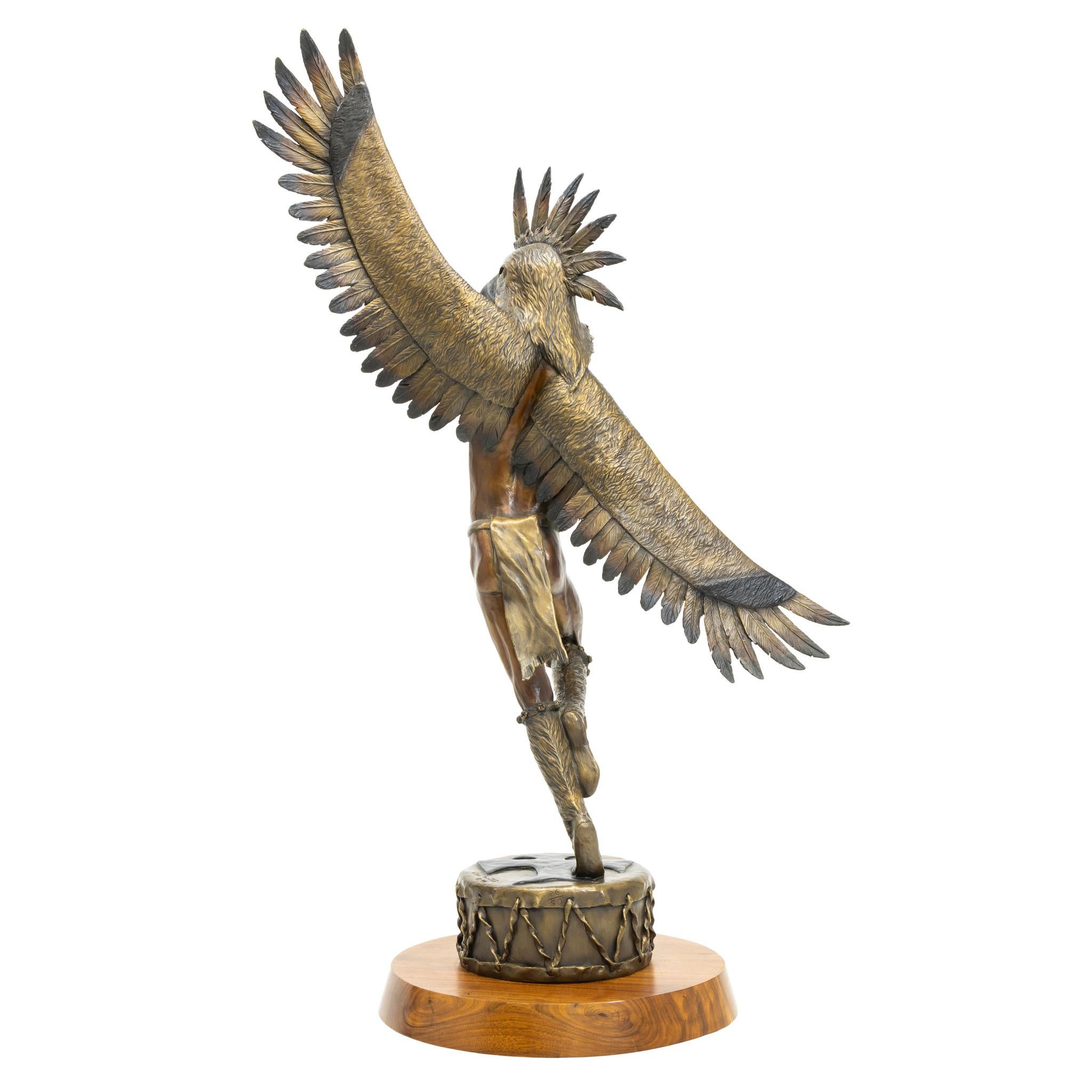 Spirit of the Thunderbird Bronzestatue des Thunderbird von Chris Navarro (20. Jahrhundert) im Angebot