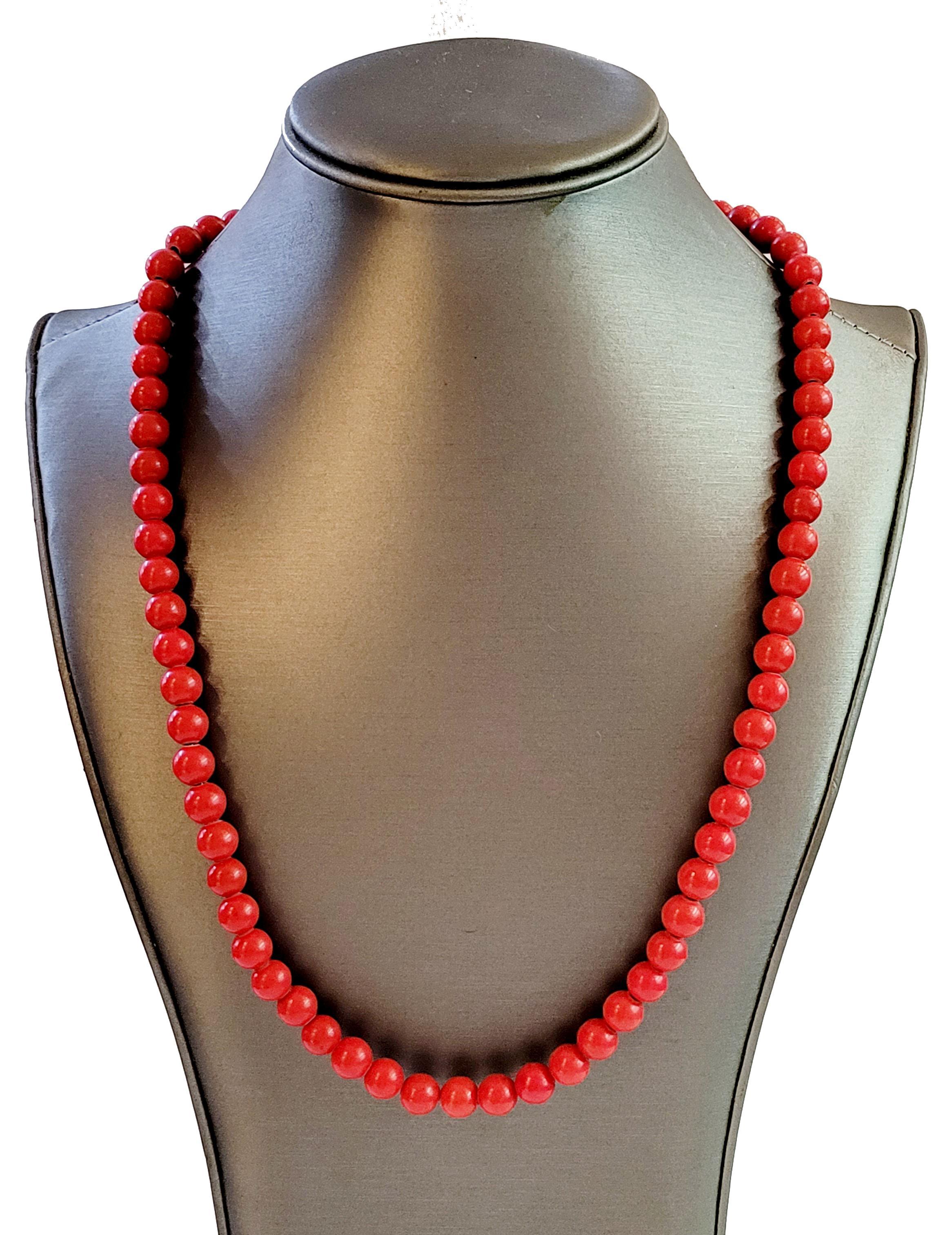 Collezione di perle spirituali per uomo Collana di perle spirituali con onice rossa In condizioni Nuovo in vendita a New York, NY