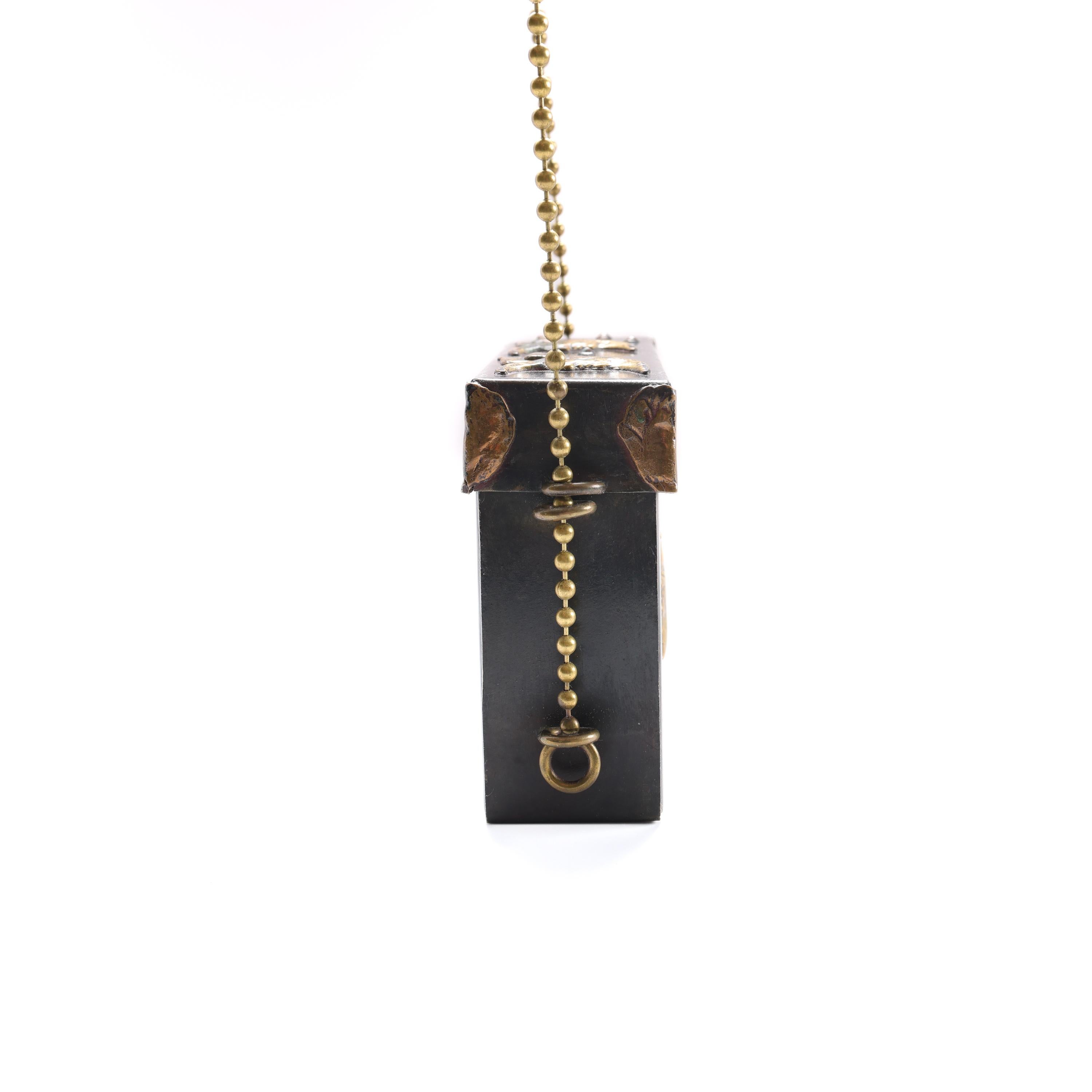 Laiton Spiritualist Movement Occult Tarot Card Reader Caddy Black Steel, Bronze, Lined en vente