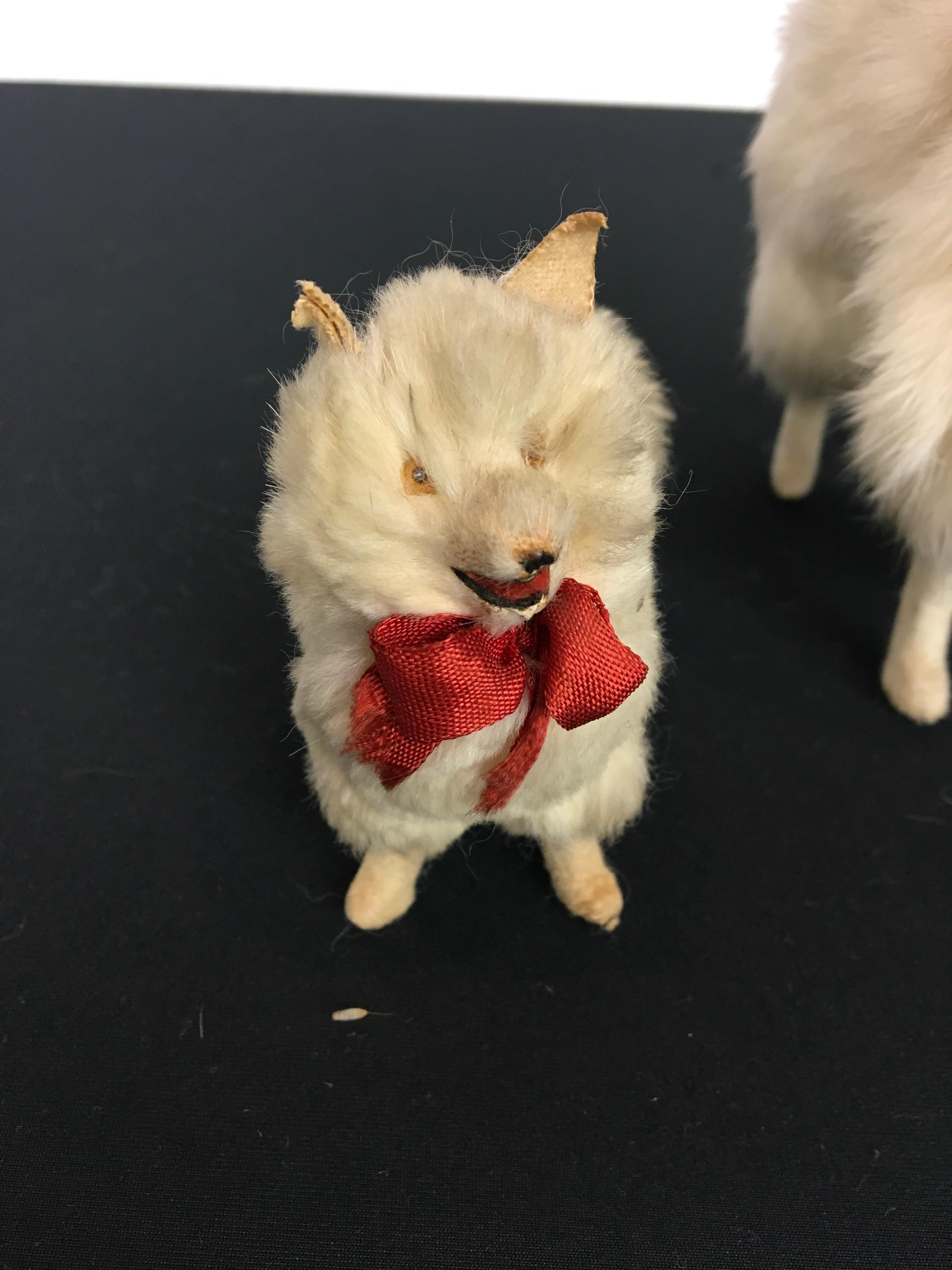 Spitz Pommerische Salon-Hundepuppen für Jumeau-Puppe, Kestner-Puppe (Filz) im Angebot