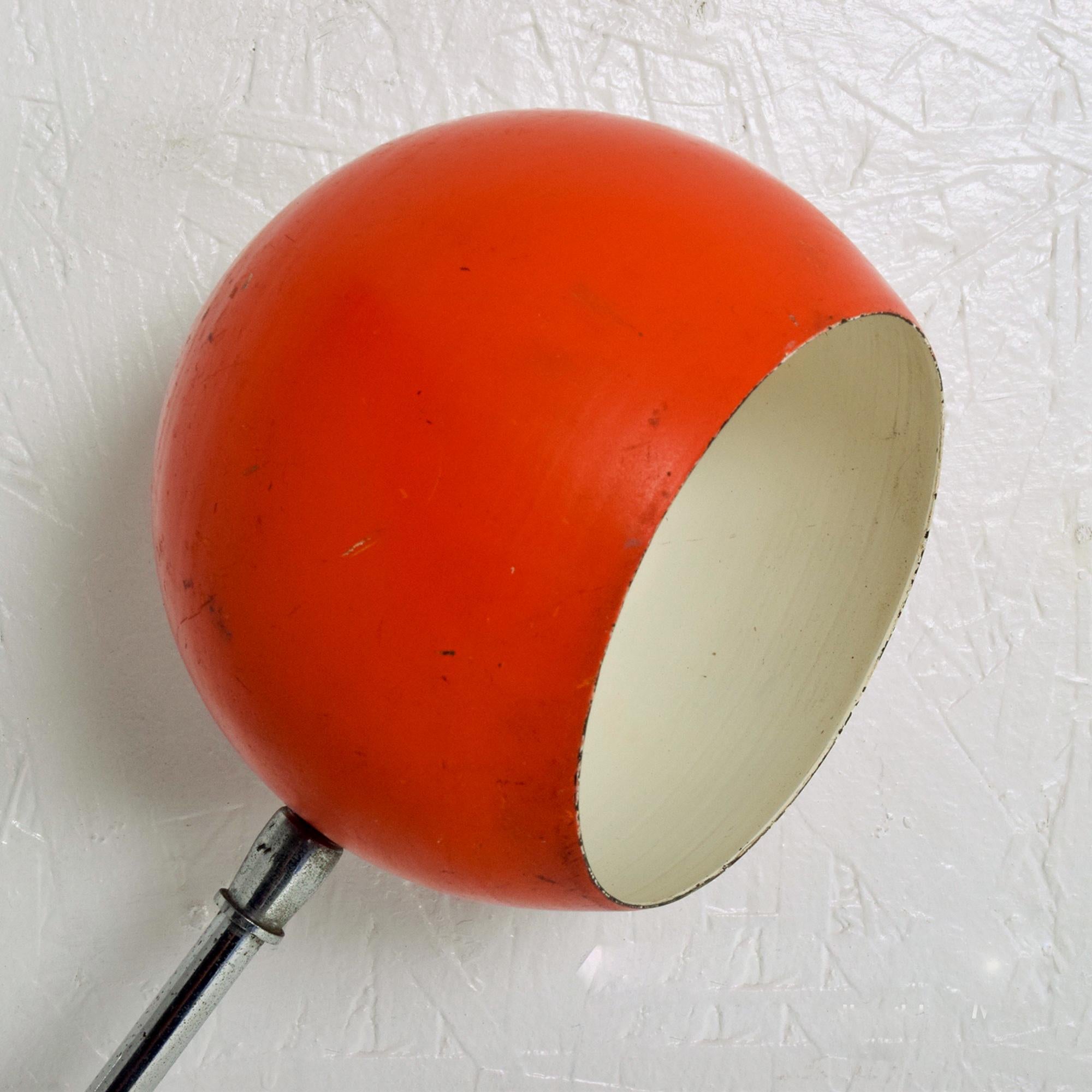 1970s Style of Robert Sonneman, Serge Mouille and Stilnovo splashy RED Clamp Lamp for Table Desk Light
16 H x 21 D x 5 .5 W inches
Adjustable Height Articulating Arm
Original Unrestored Vintage Condition Preowned Piece. Expect vintage wear.
Refer to