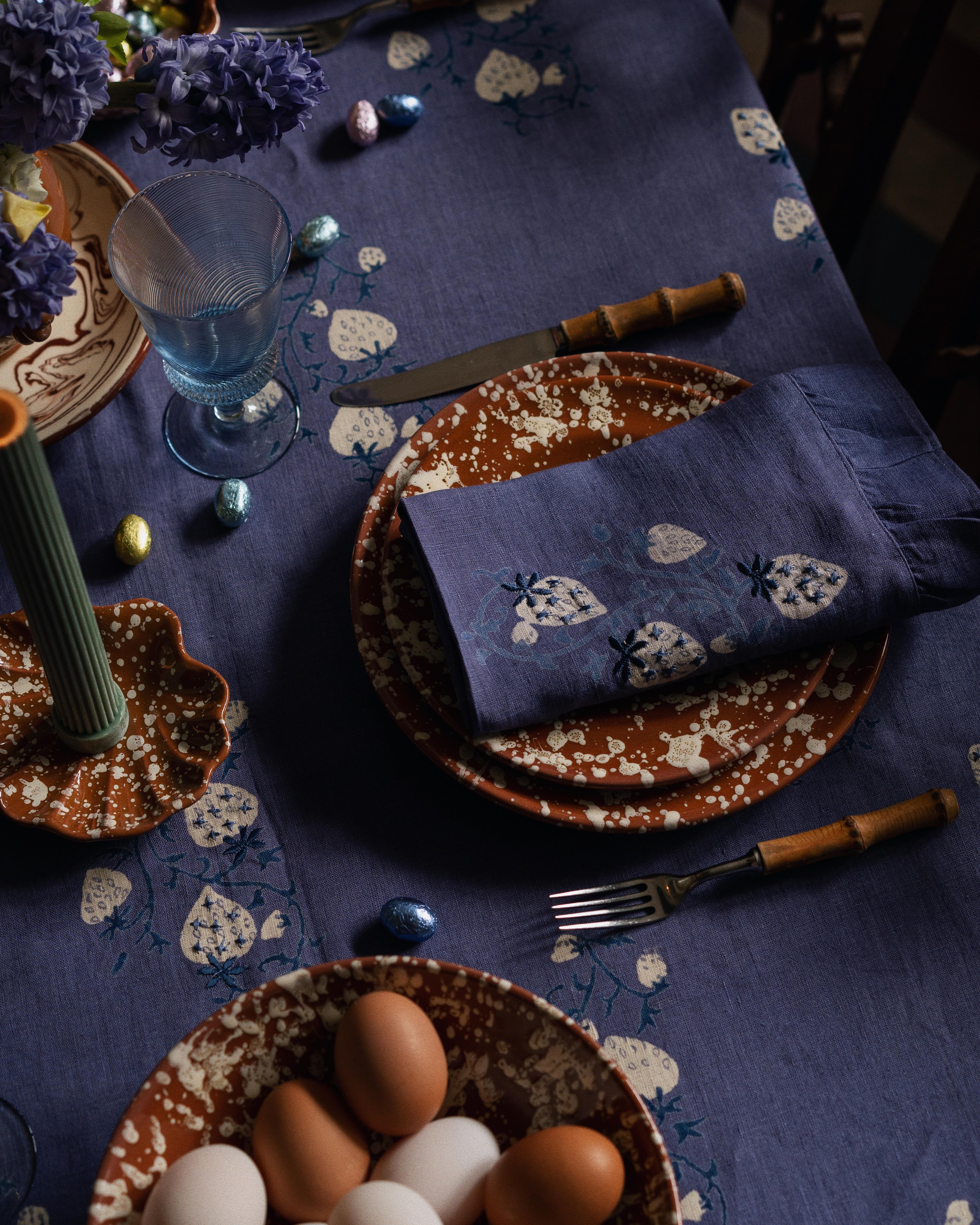 Finish off your dinner set with our pretty splatter side plates, handmade in Italy, and available in three colourways: pink & blue, tan & ivory, yellow and verde and terracotta and cream.

Diameter: 20cm
Diameter: 7.8'

Dishwasher safe.

Founded by