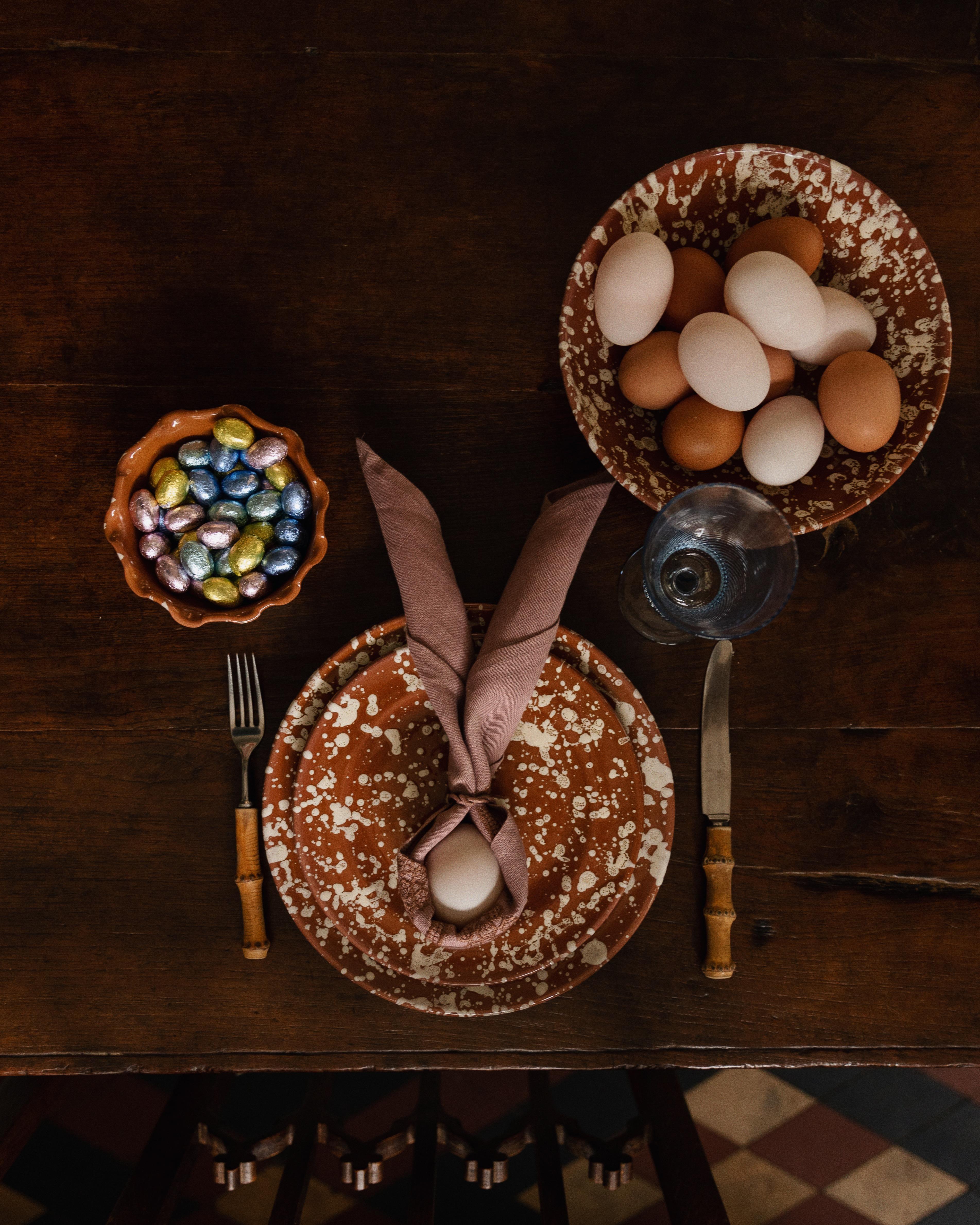 Splatter Side Plate in Terracotta and Cream In New Condition For Sale In London, GB