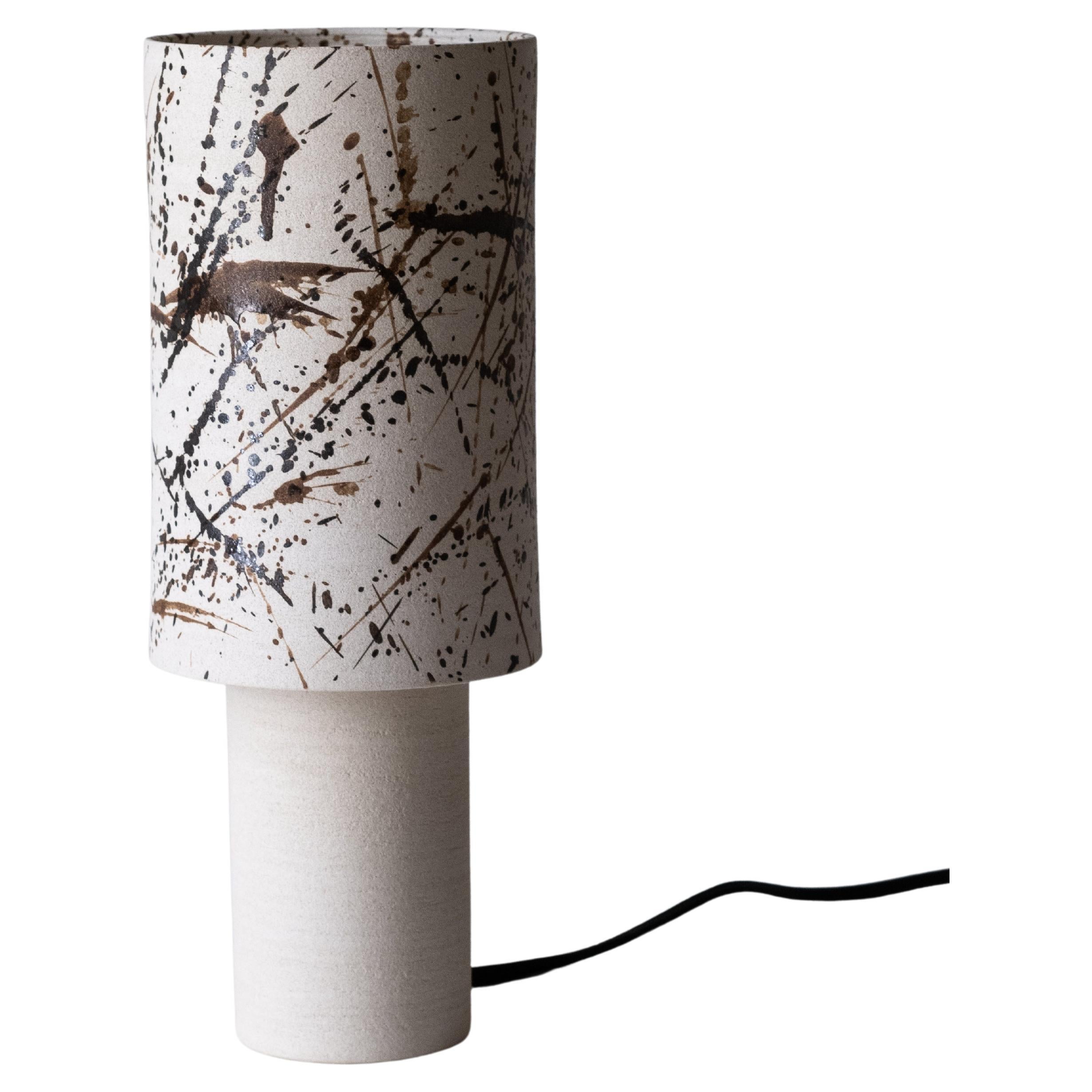 Lampe aus gesprenkelter Keramik mit geraden Wänden im Angebot