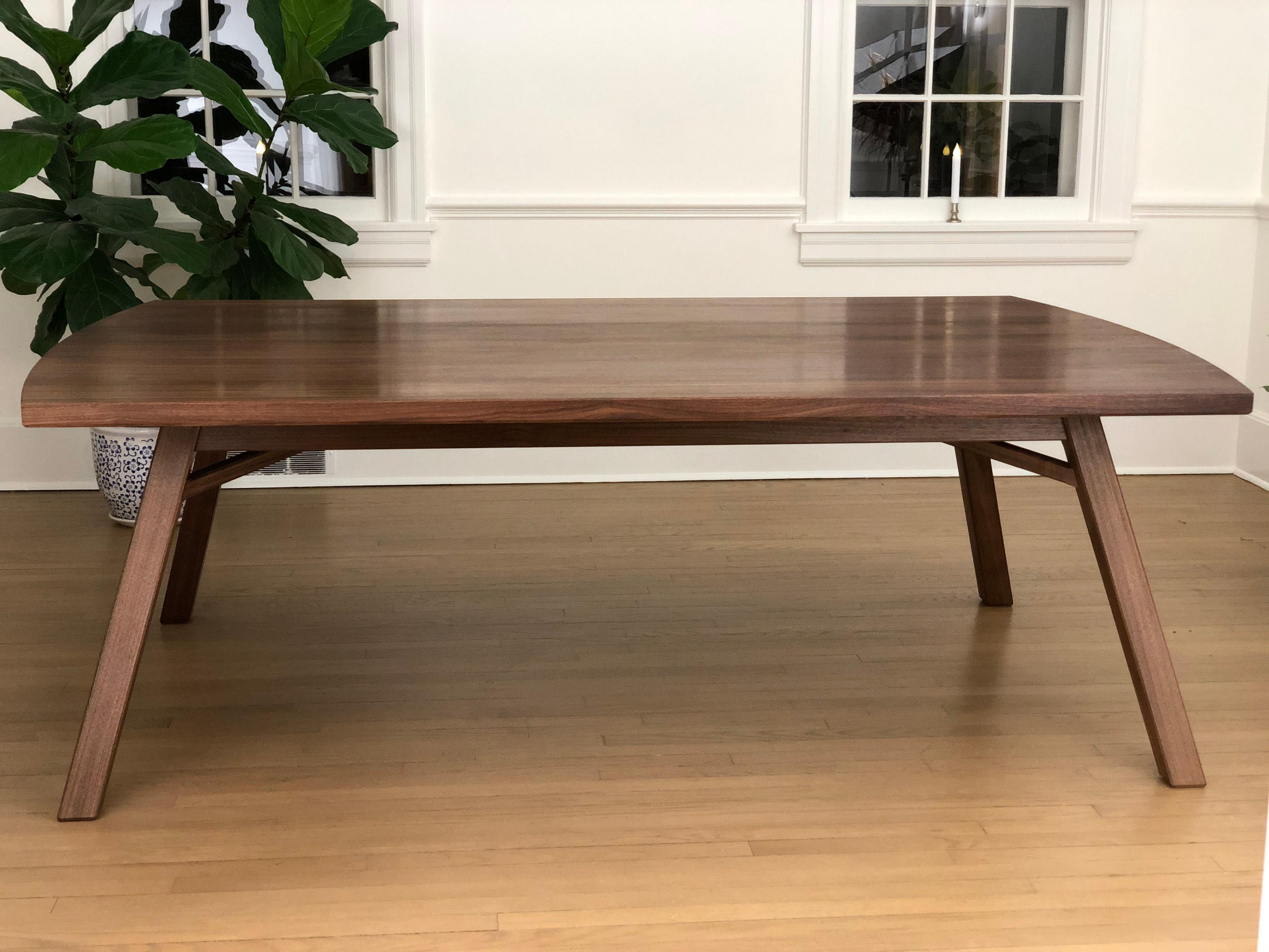 splayed legs dining table