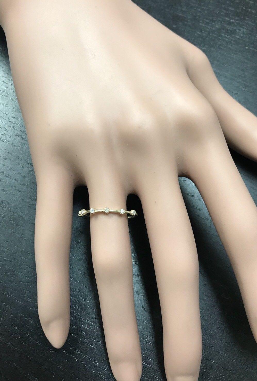 Splendid 0.10 Carat Natural Diamond 14 Karat Solid Yellow Gold Ring For Sale 1