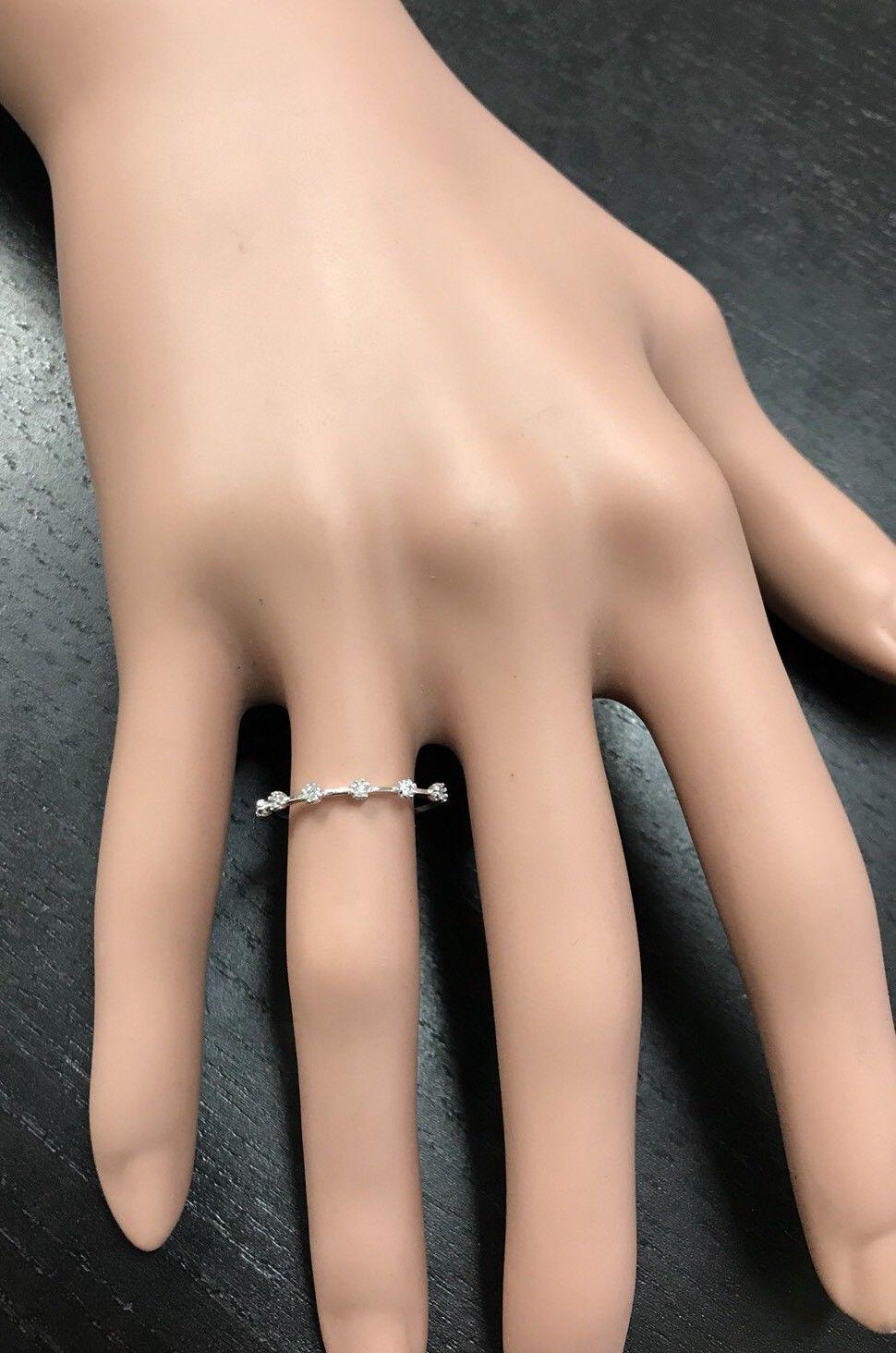 Prächtiger 0,12 Karat natürlicher Diamant 14 Karat massiver Weißgold-Ring Damen im Angebot