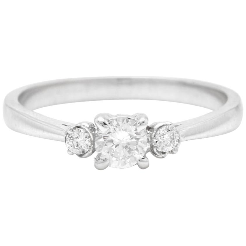 Splendid 0.32 Carat Natural Diamond 14 Karat Solid White Gold Ring For Sale
