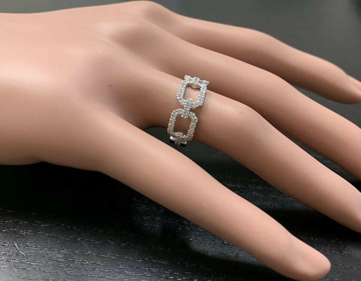 Women's Splendid 0.50 Carat Natural Diamond 14 Karat Solid White Gold Ring For Sale