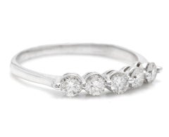 Splendid 0.90 Carat Natural Diamond 14 Karat Solid White Gold Ring