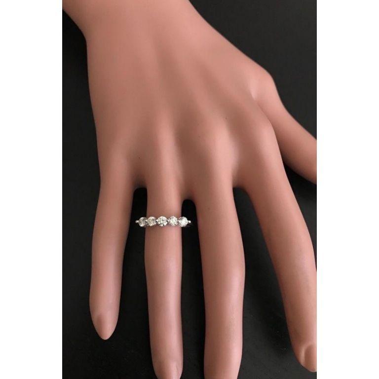 Splendid 0.90 Carat Natural Diamond 14 Karat Solid White Gold Ring For Sale 3