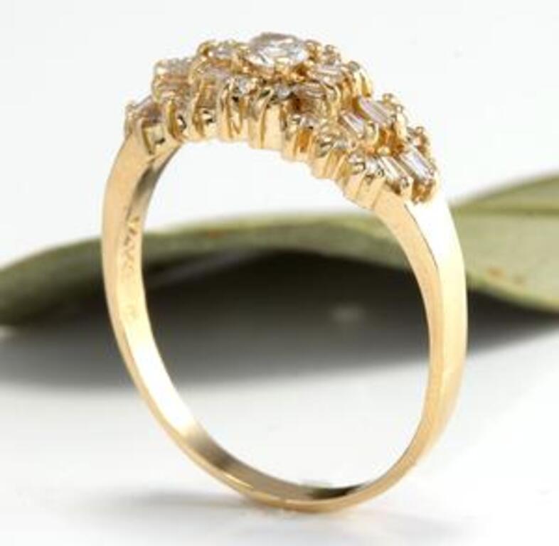 Ring aus 14 Karat massivem Gelbgold mit prächtigem 1,00 Karat natürlichem Diamant im Zustand „Neu“ im Angebot in Los Angeles, CA