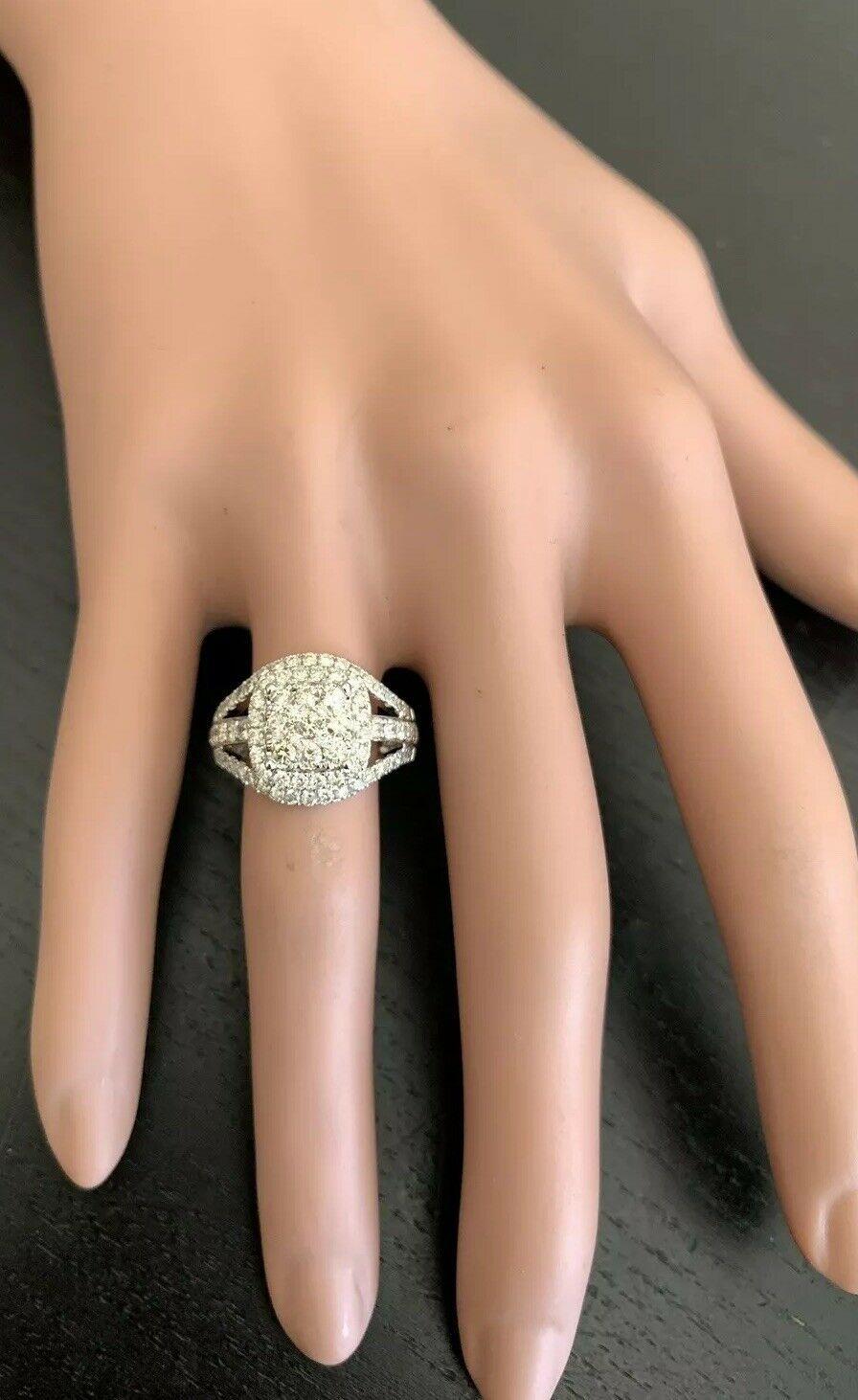 Women's Splendid 1.50 Carat Natural Diamond 14 Karat Solid White Gold Ring For Sale