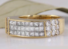 Splendid 1.70 Carat Natural VVS Diamond 18 Karat Solid Yellow Gold Ring