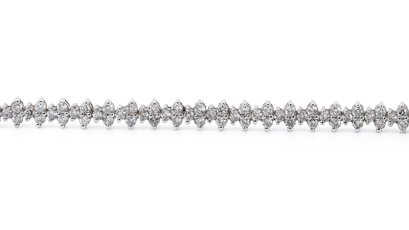 Round Cut Splendid 18k White Gold Tennis Bracelet 2.30ct Natural Diamonds IGI Certificate For Sale