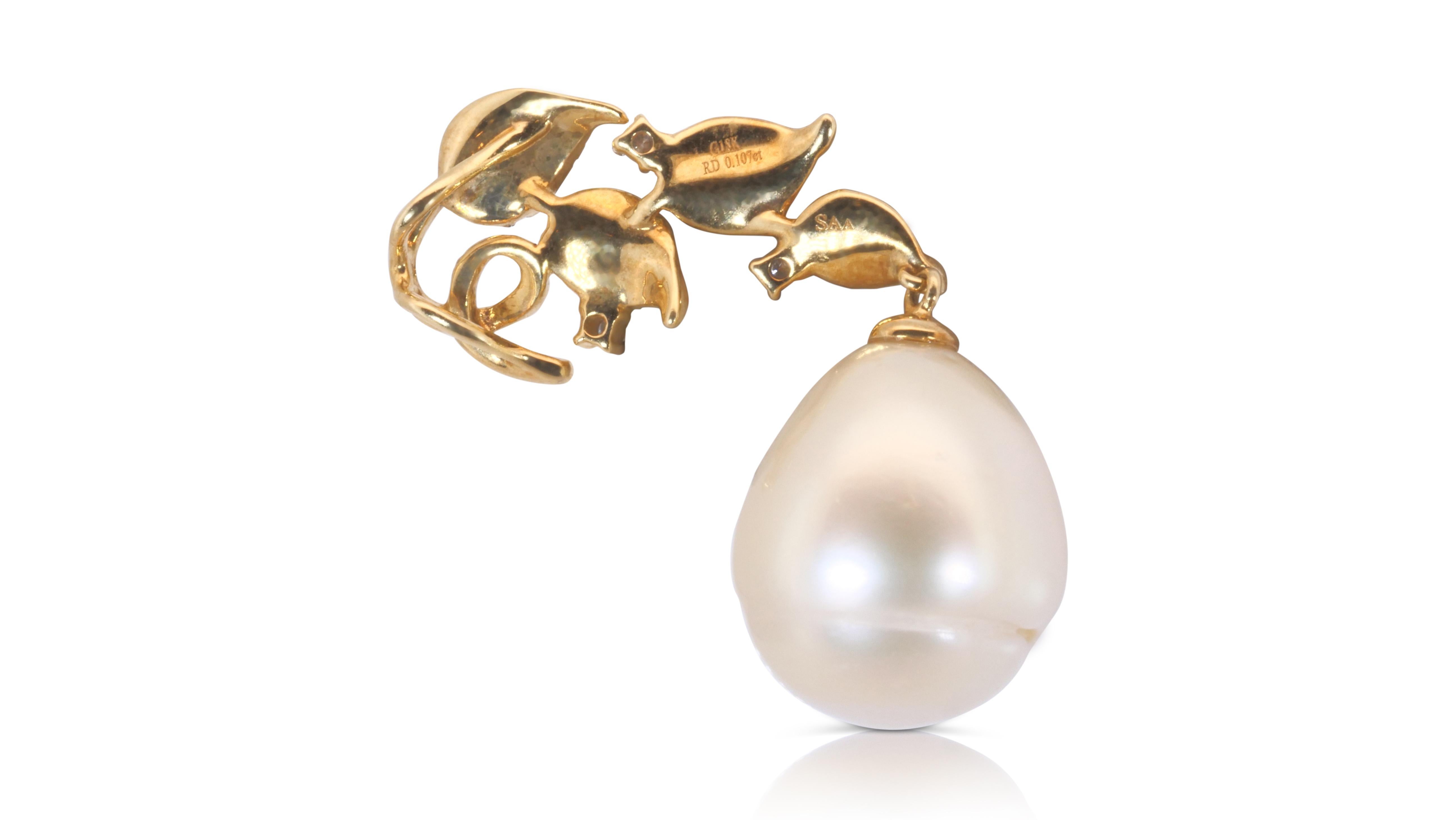 Splendid 18k Yellow Gold Pendant w/0.1 Carat Pearl & Diamonds-Chain not included For Sale 4