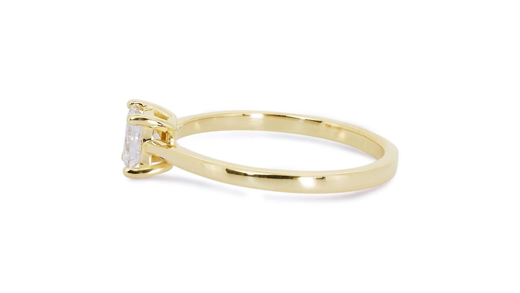 Splendide bague solitaire en or jaune 18 carats avec diamant 0,90 carat, certifié GIA Neuf à רמת גן, IL