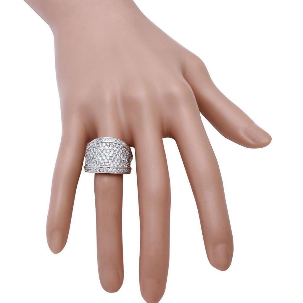 Splendid 3.15 Carat Natural VS Diamond 14 Karat Solid White Gold Ring In New Condition For Sale In Los Angeles, CA