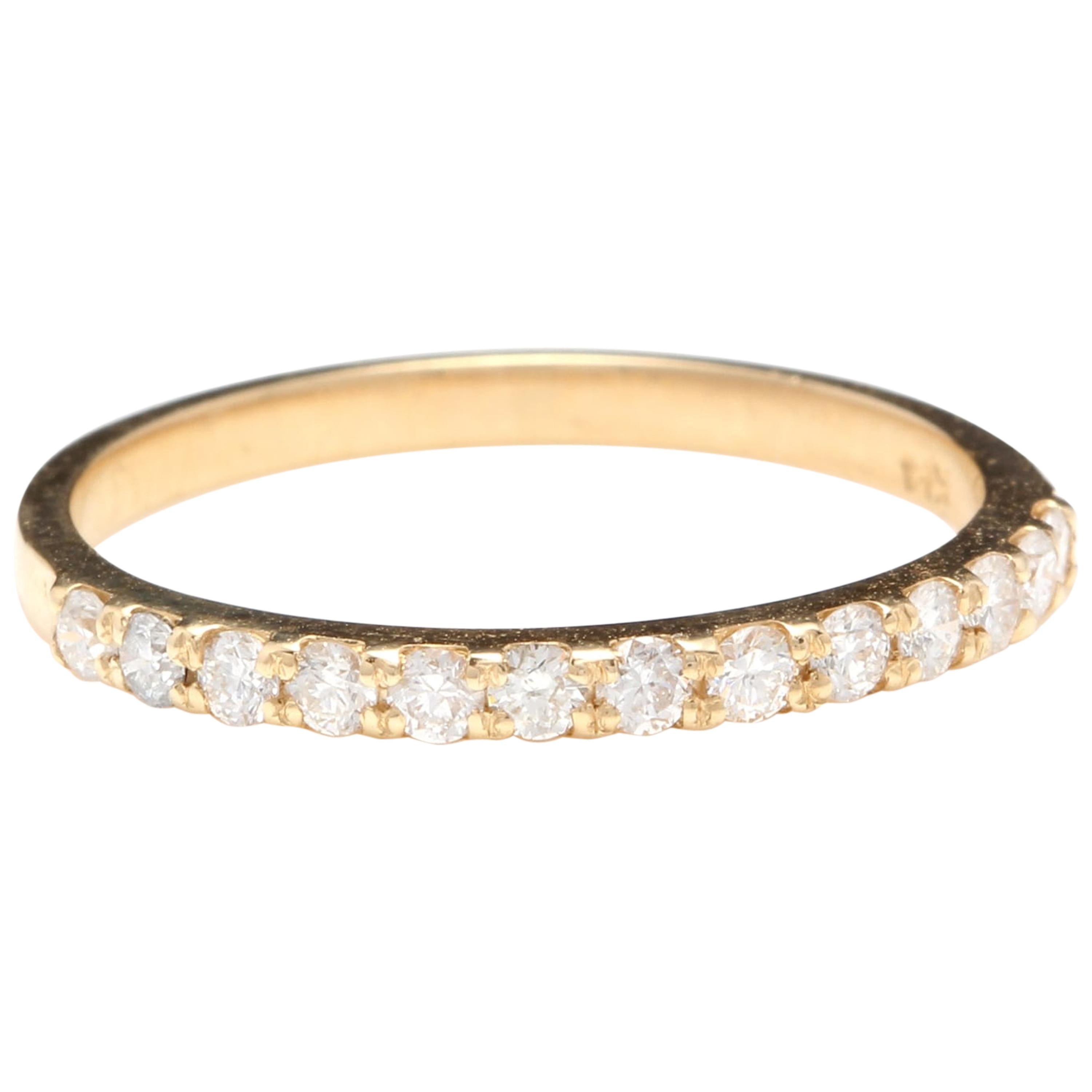 Splendid .35 Carat Natural Diamond 14 Karat Solid Yellow Gold Ring For Sale