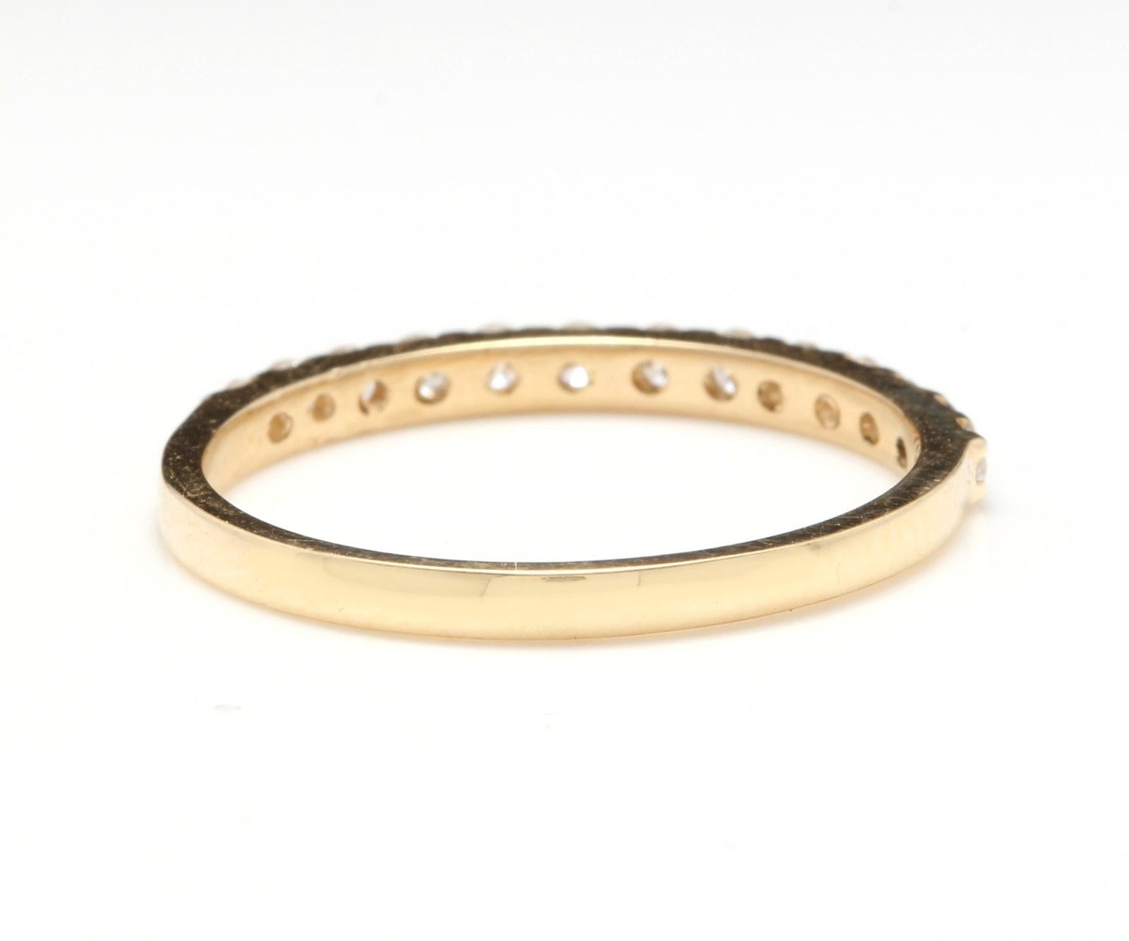 Round Cut Splendid .35 Carat Natural Diamond 14 Karat Solid Yellow Gold Ring For Sale