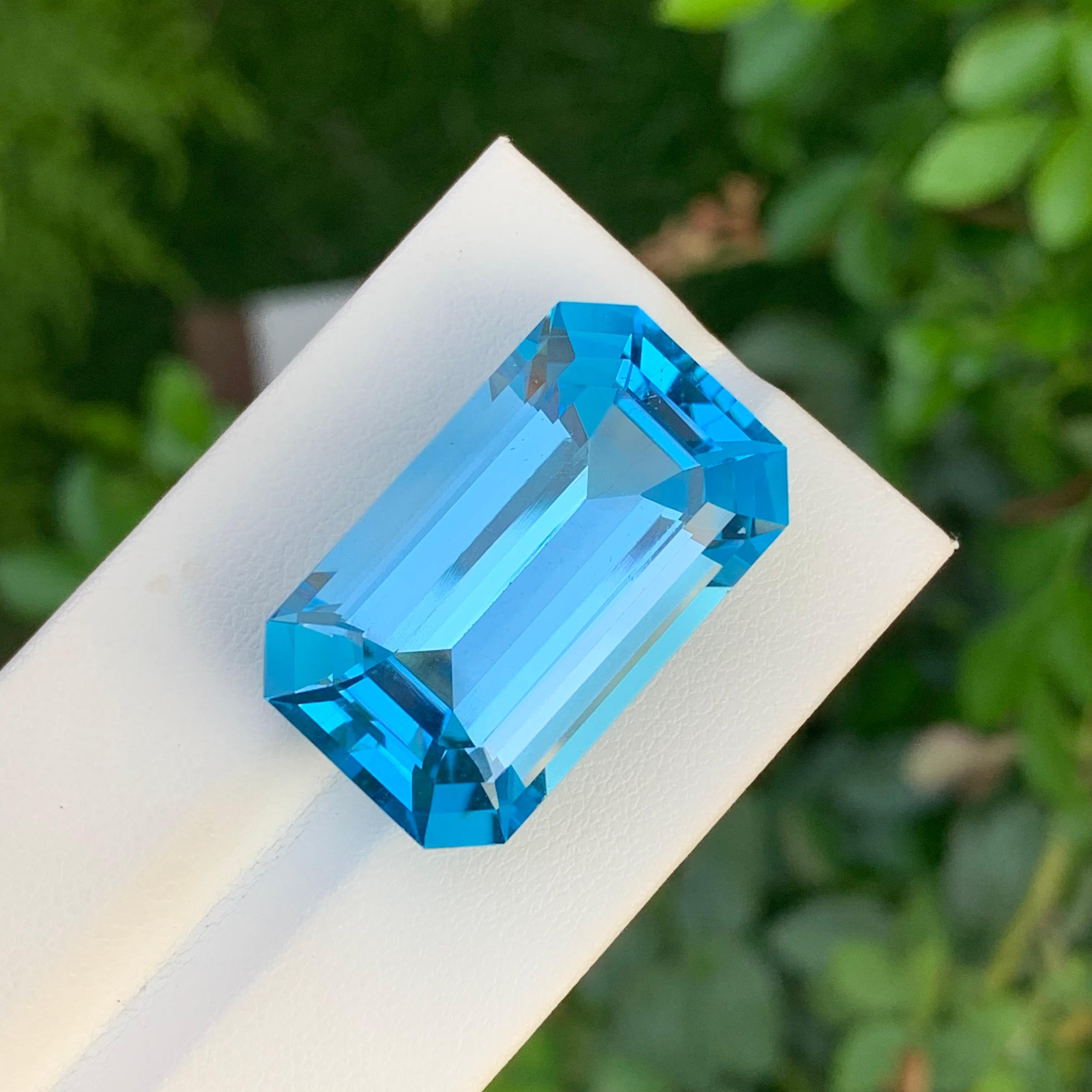 Splendid 51.35 Carat Faceted Huge Swiss Blue Topaz Emerald Shape Gemstone For Sale 2