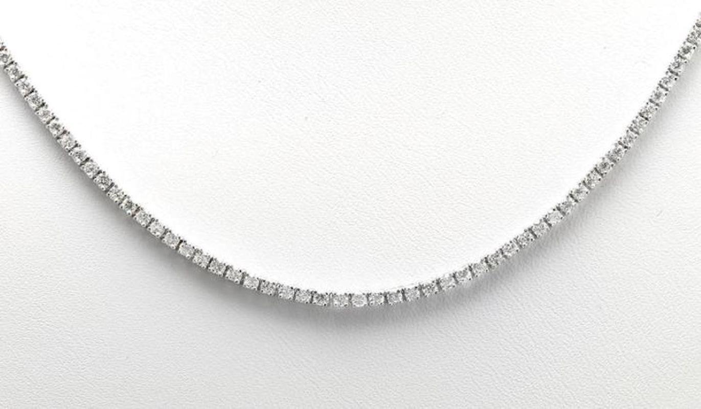 Splendid 5.45 Carats Natural Diamond 18K Solid White Gold Necklace

Amazing looking piece!

Stamped: 750 (18K)

Total Natural Round Cut White Diamonds Weight: 5.45 Carats (color G-H / Clarity VS2-SI1)

Chain Length is: 16.5 inches

Total item weight