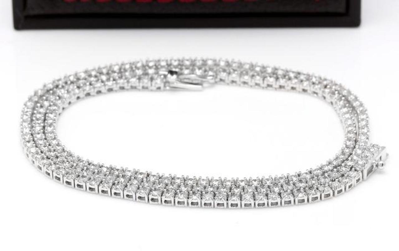 Round Cut Splendid 5.45 Carat Natural Diamond 18 Karat Solid White Gold Necklace For Sale