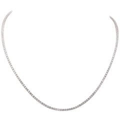 Splendid 5.45 Carat Natural Diamond 18 Karat Solid White Gold Necklace
