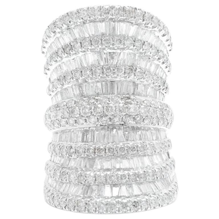 Splendid 5.50 Carat Natural Diamond 14 Karat Solid White Gold Ring For Sale