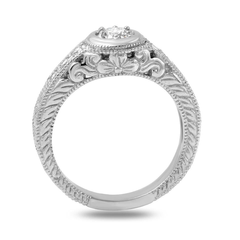 Splendid .65 Carat Natural Diamond 14 Karat Solid White Gold Ring In New Condition For Sale In Los Angeles, CA