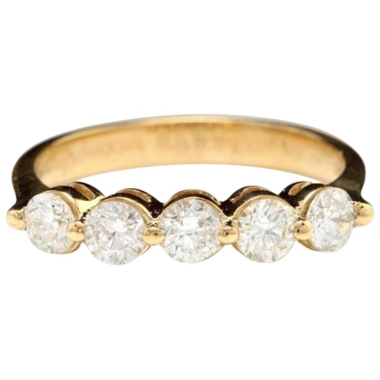 Splendid .90 Carat Natural Diamond 14 Karat Solid Yellow Gold Ring For Sale